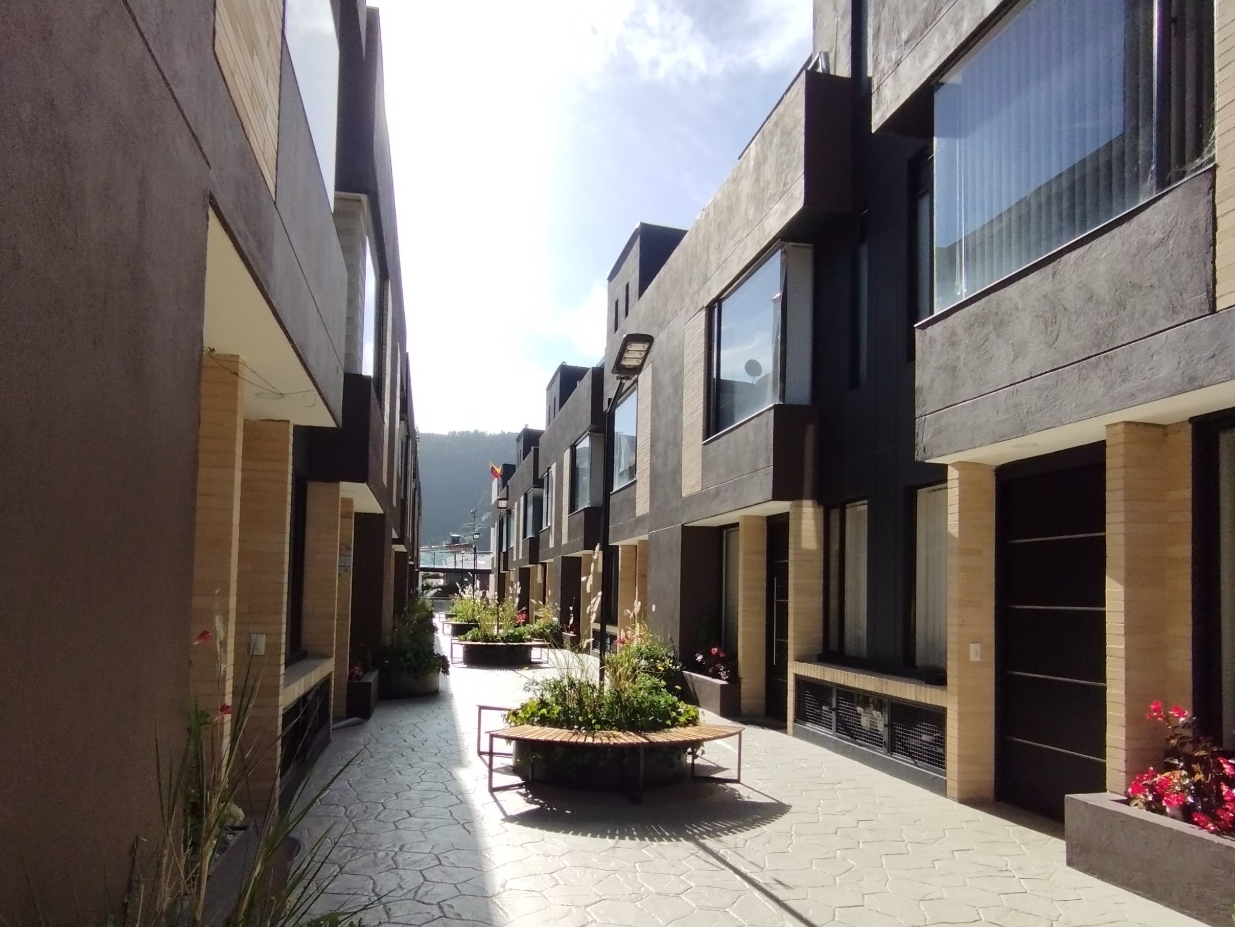 Casa para venta en conjunto cerrado en Chía