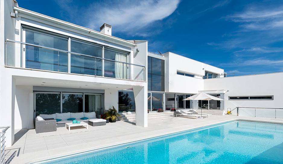 Exceptional design villa in Cala St. Francesc