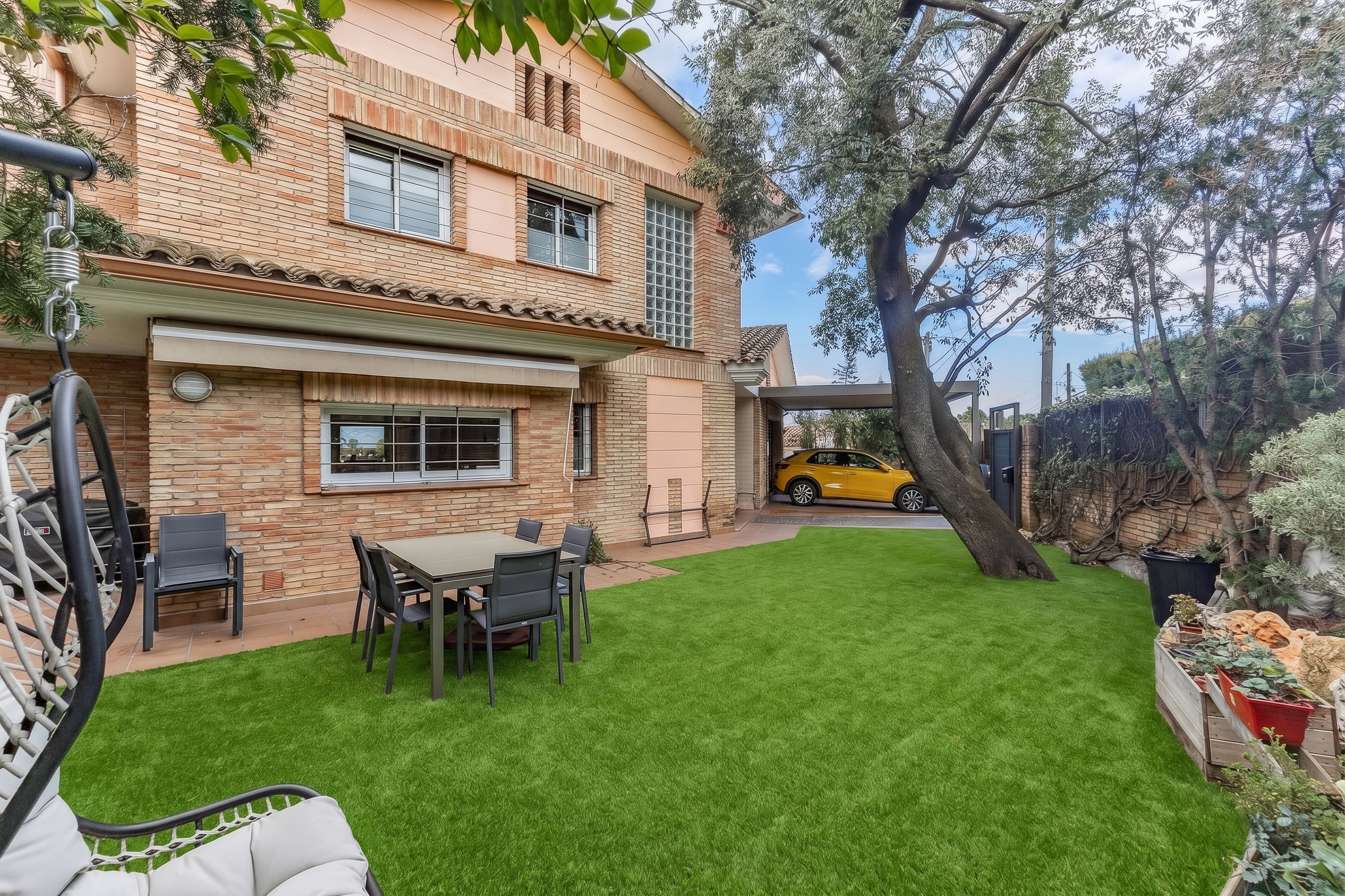 Exclusive detached home in the El Pinar area