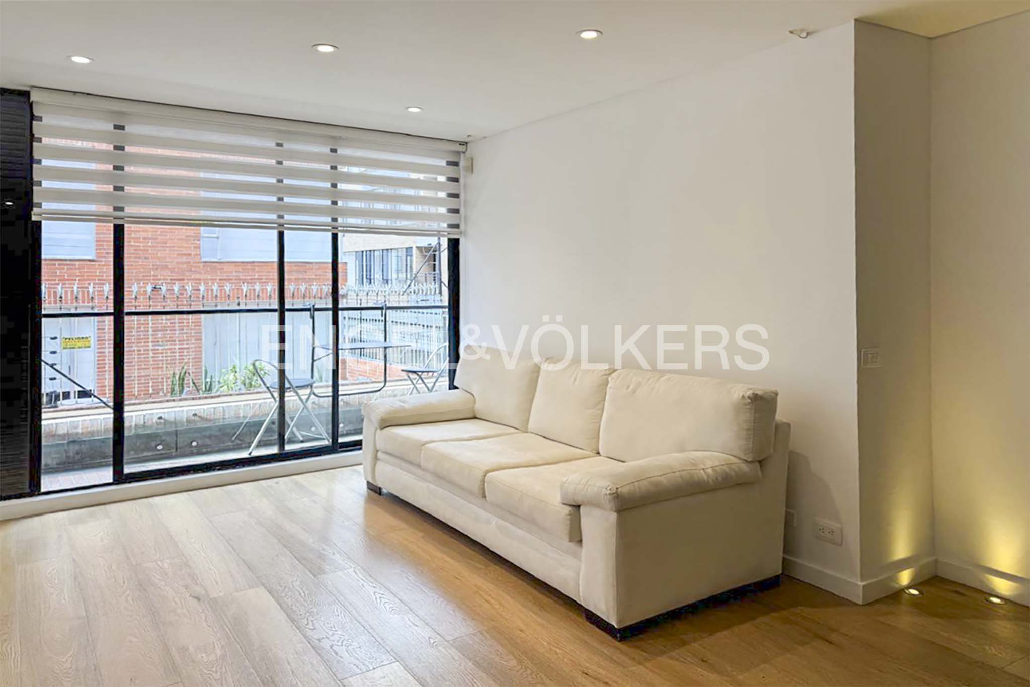 Apartamento con balón con arriendo en San Patricio