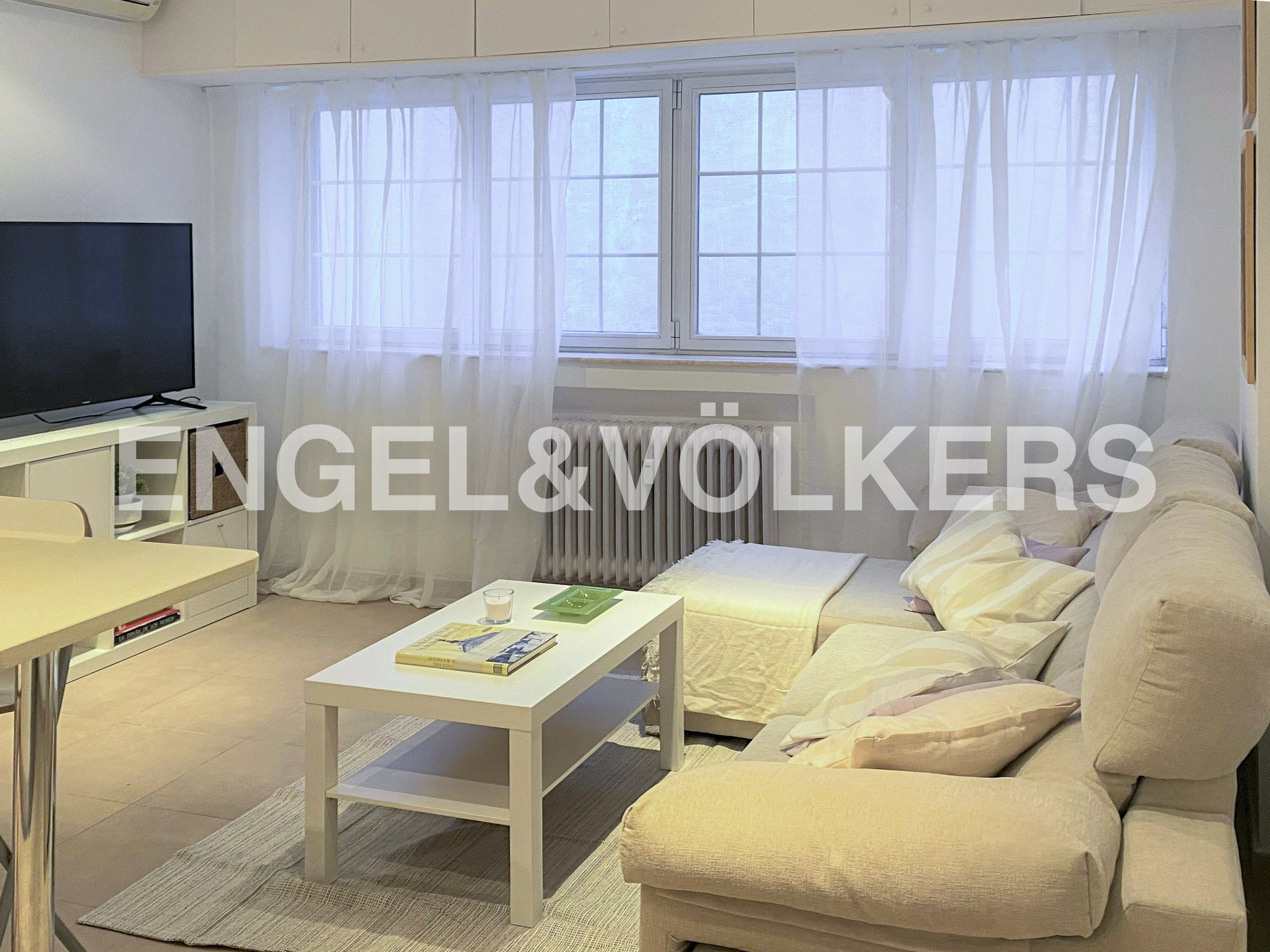 Comfortable one-bedroom apartment for rent a short walk from Paseo del Prado