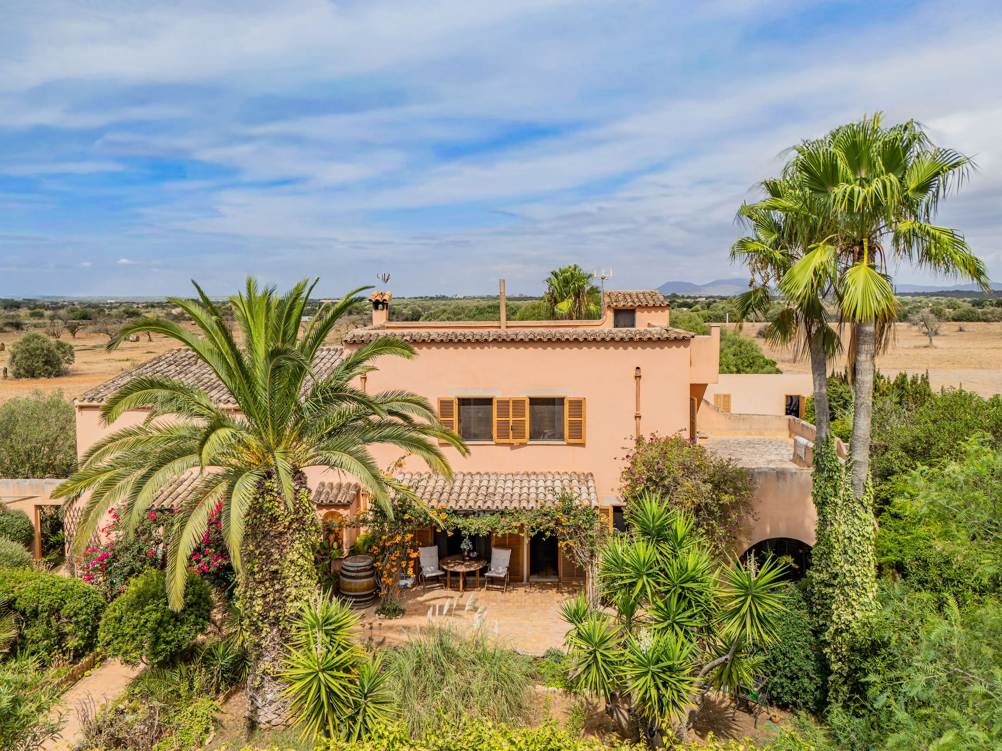 Authentic finca oasis near Es Trenc