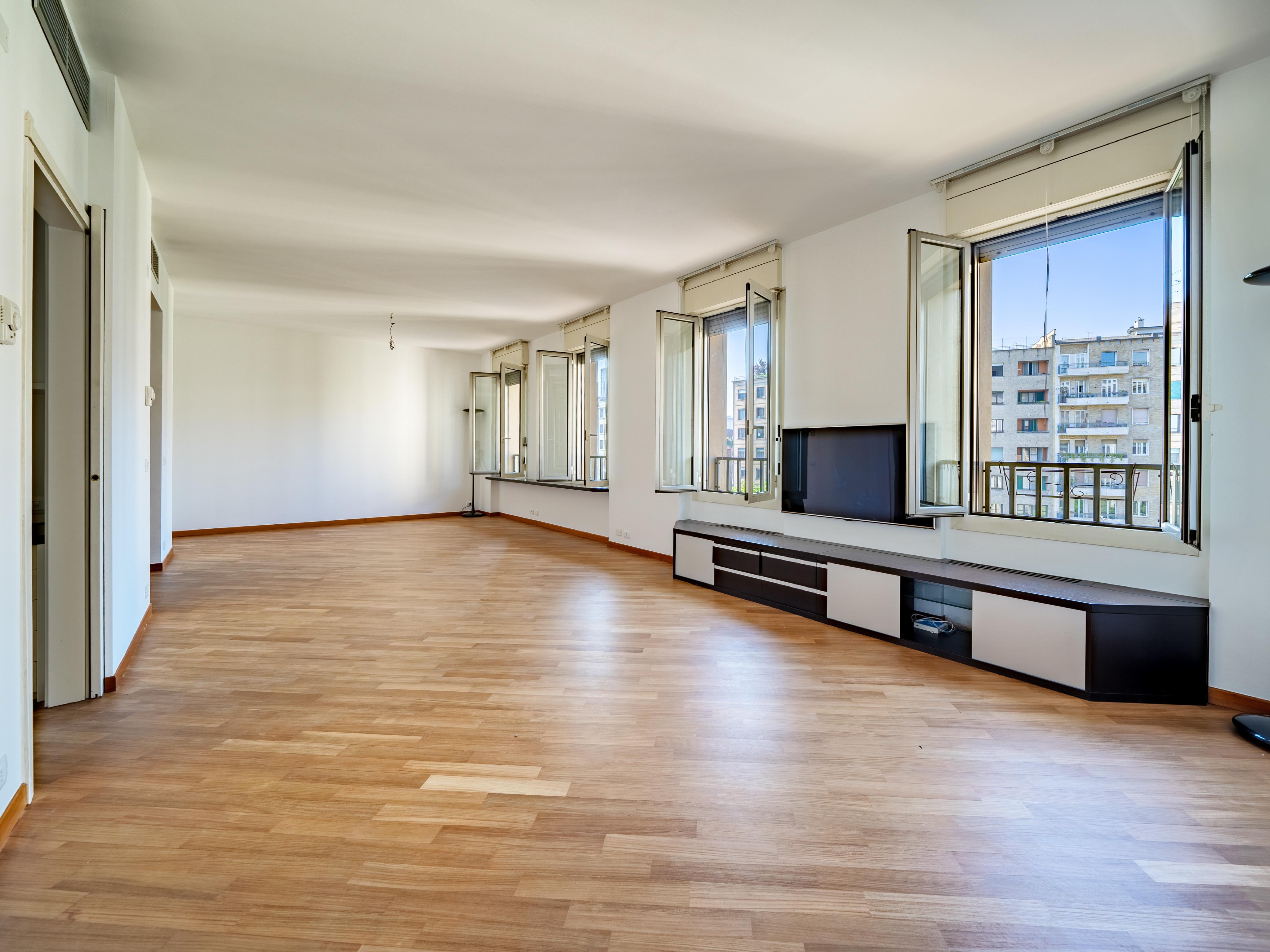 Light and representation in viale Monte Santo