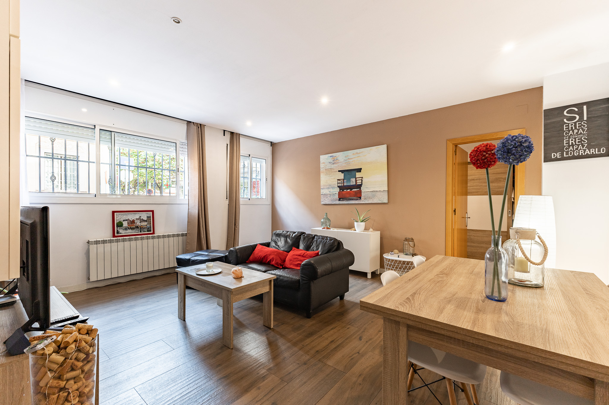 Ground-floor apartment with patio and parking in the  Eixample neighbourhood of Mataró
