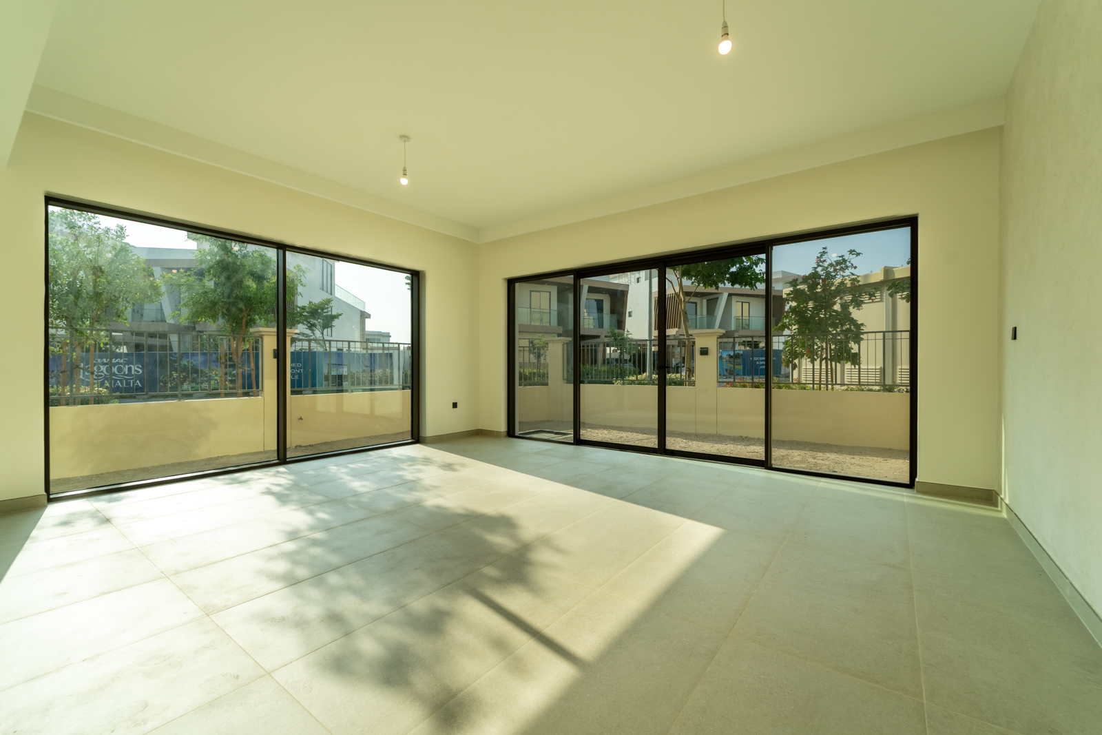 Q4 2026 Handover | Larger plot | Lagoon views