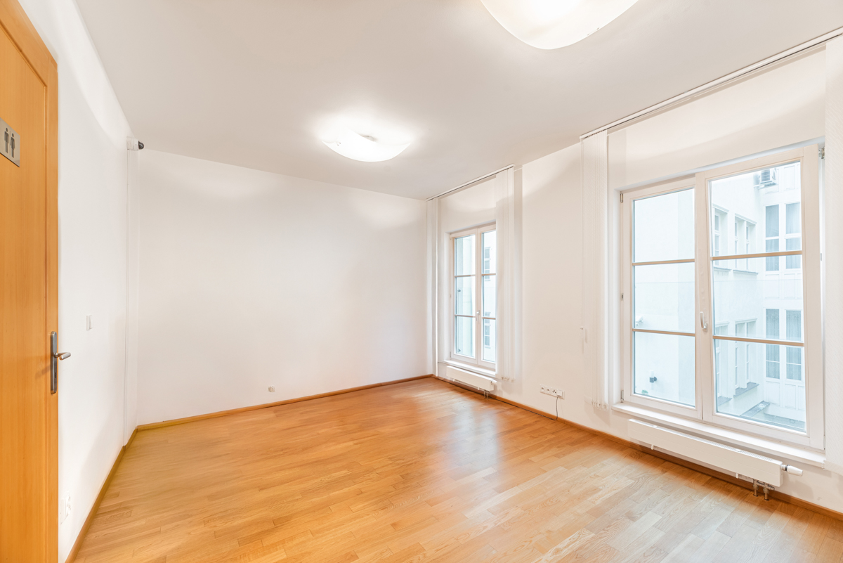 Rent of a 4+kt apartment in a residence with parking