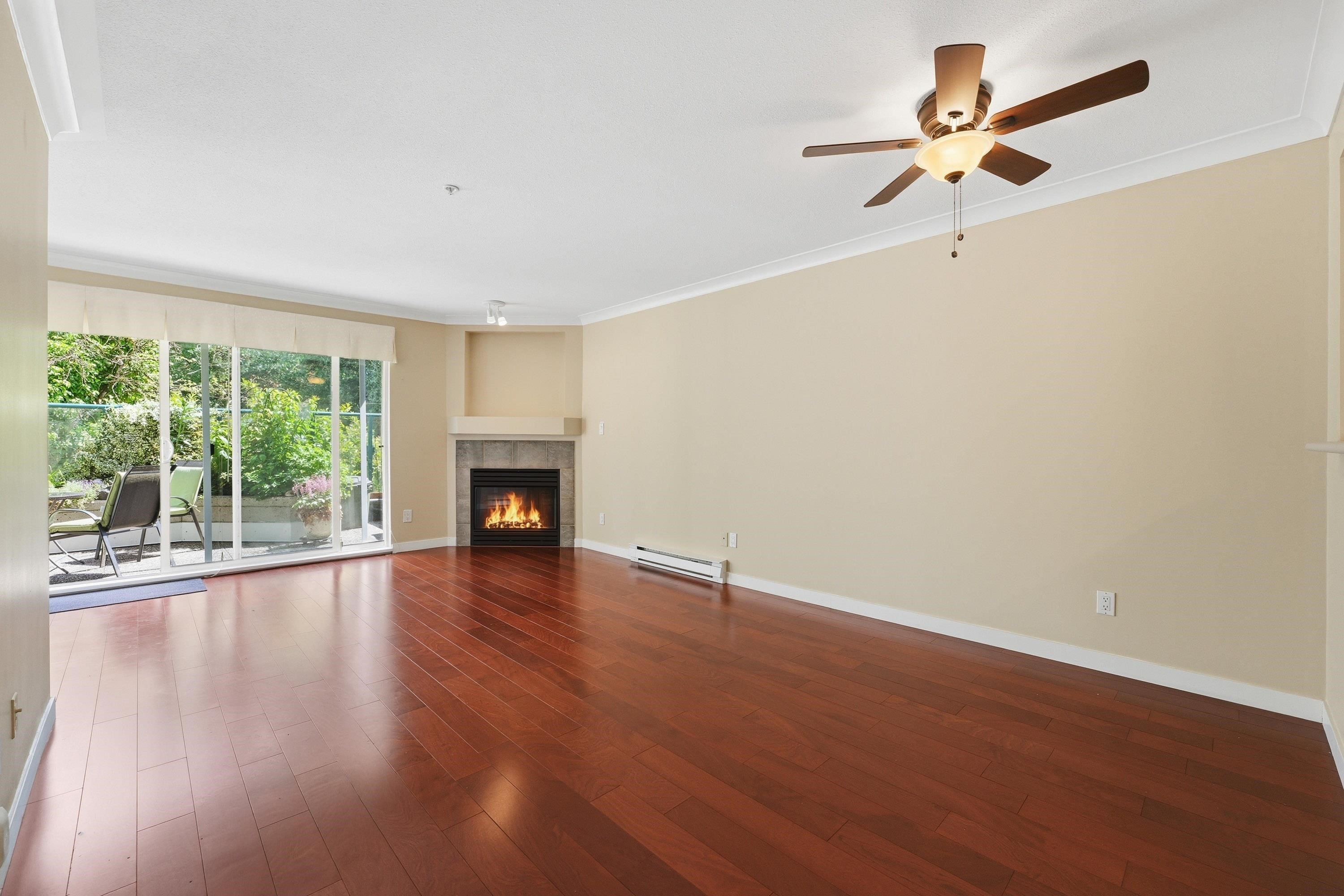 1 Bedroom + Den Apartment in Dunbar