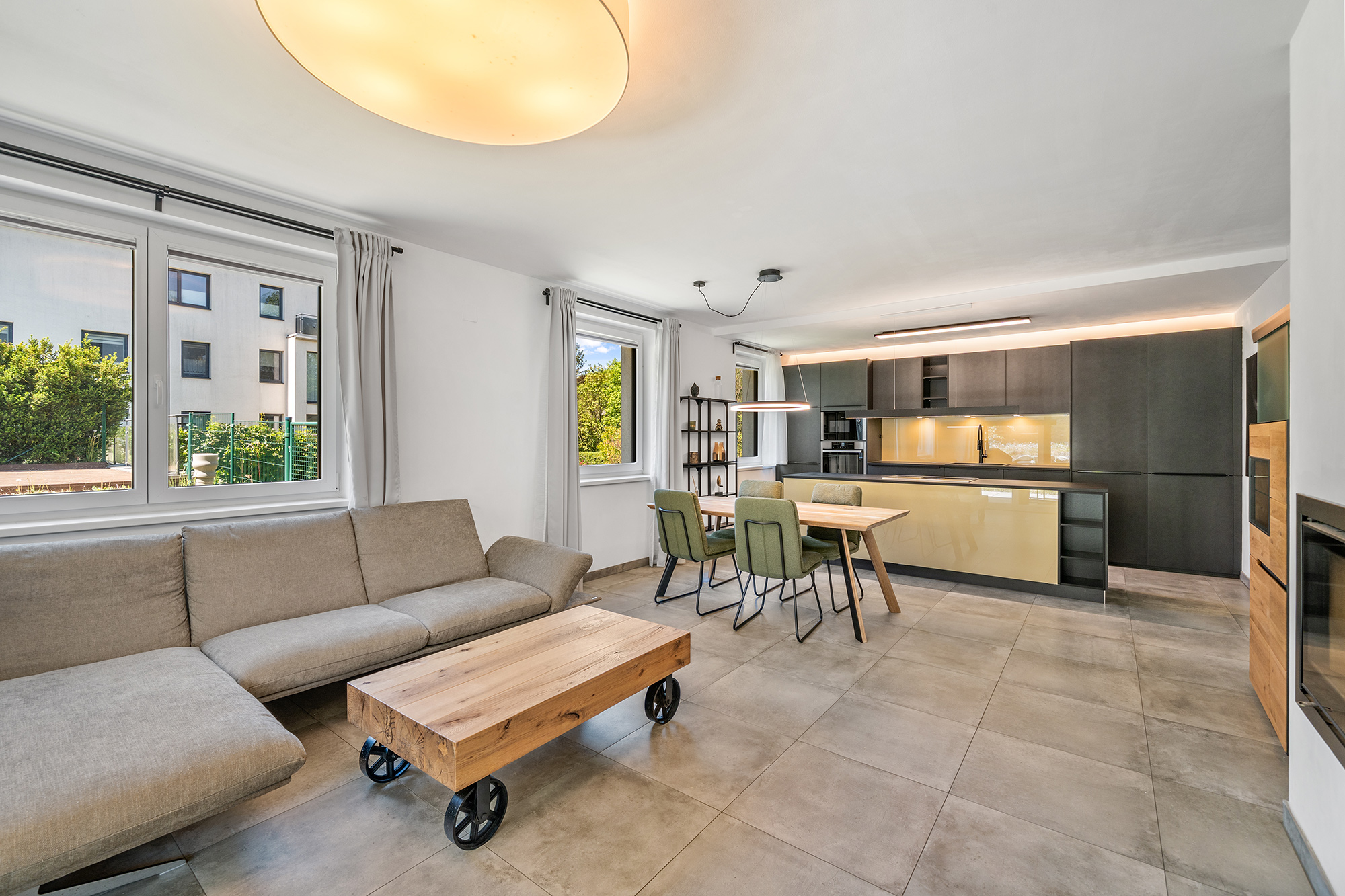 New 3-room garden apartment with 528 m² private garden