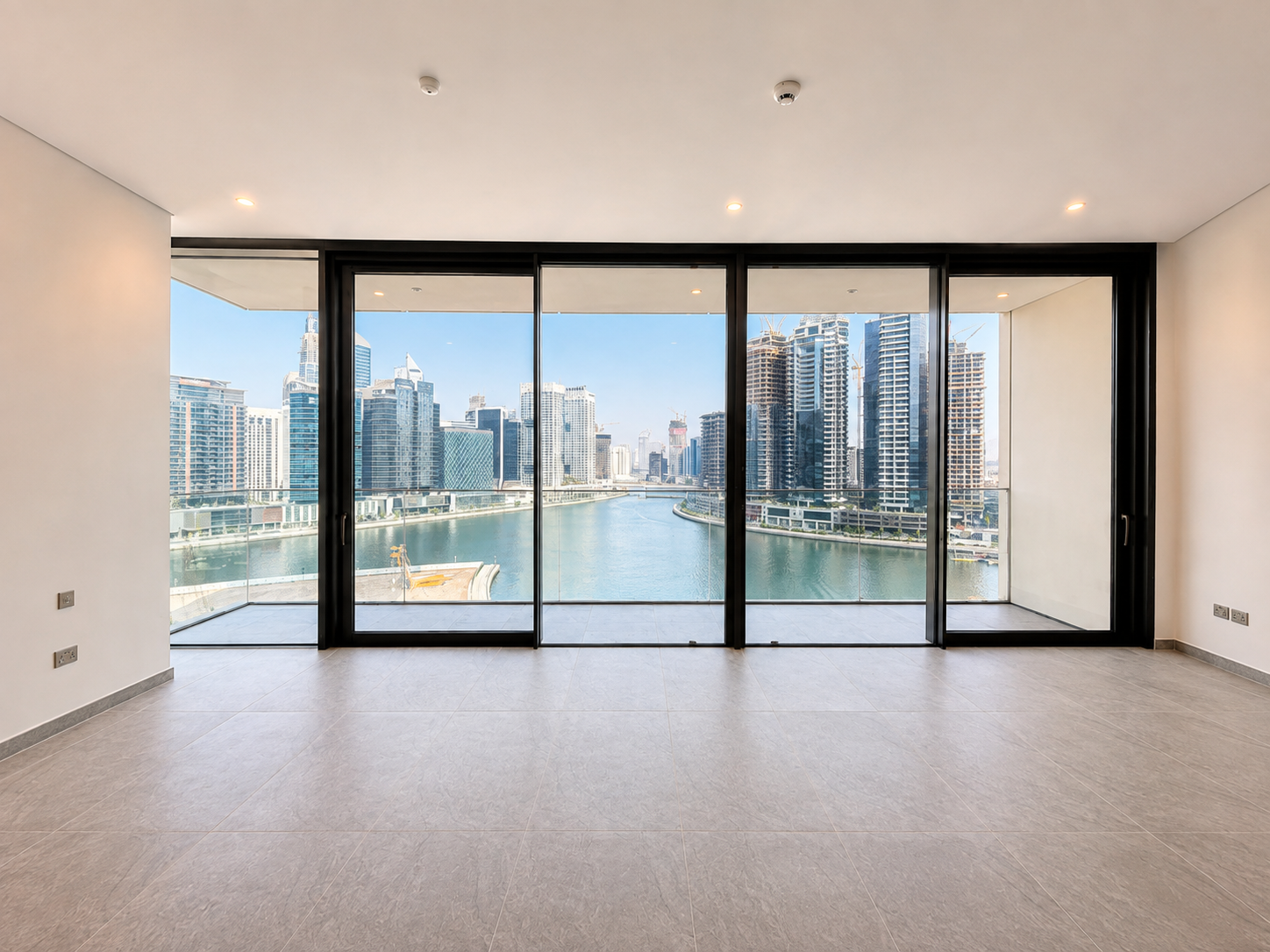 Canal View | Low Floor | Great Price