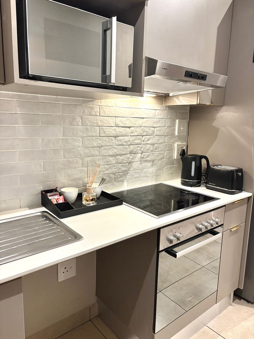Premium Furnished Sandton Studio