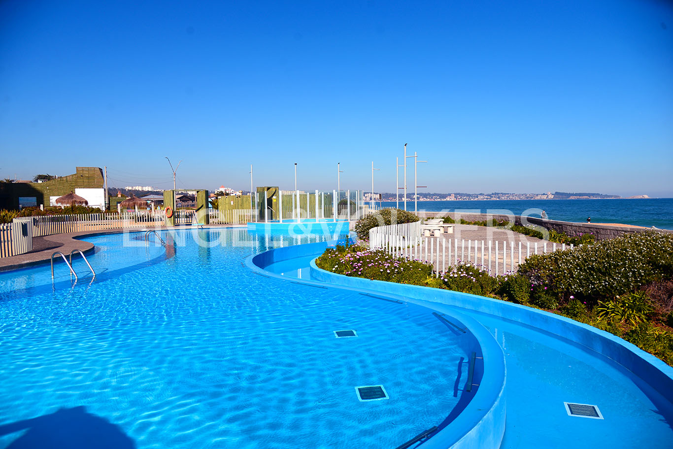Venta Arenamaris. 2 Suite y Vista al Mar