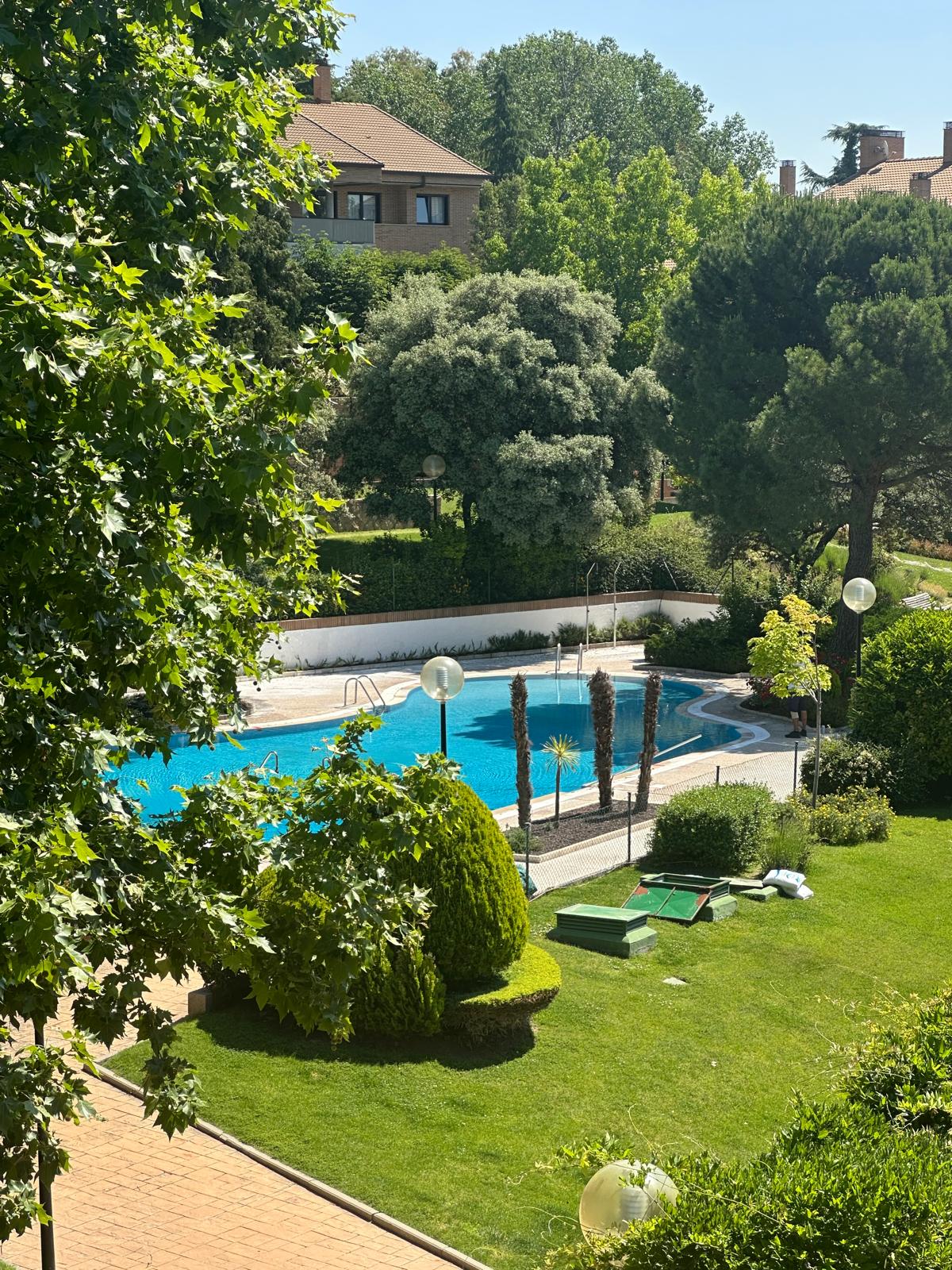 Elegante vivienda reformada en El Encinar de los Reyes