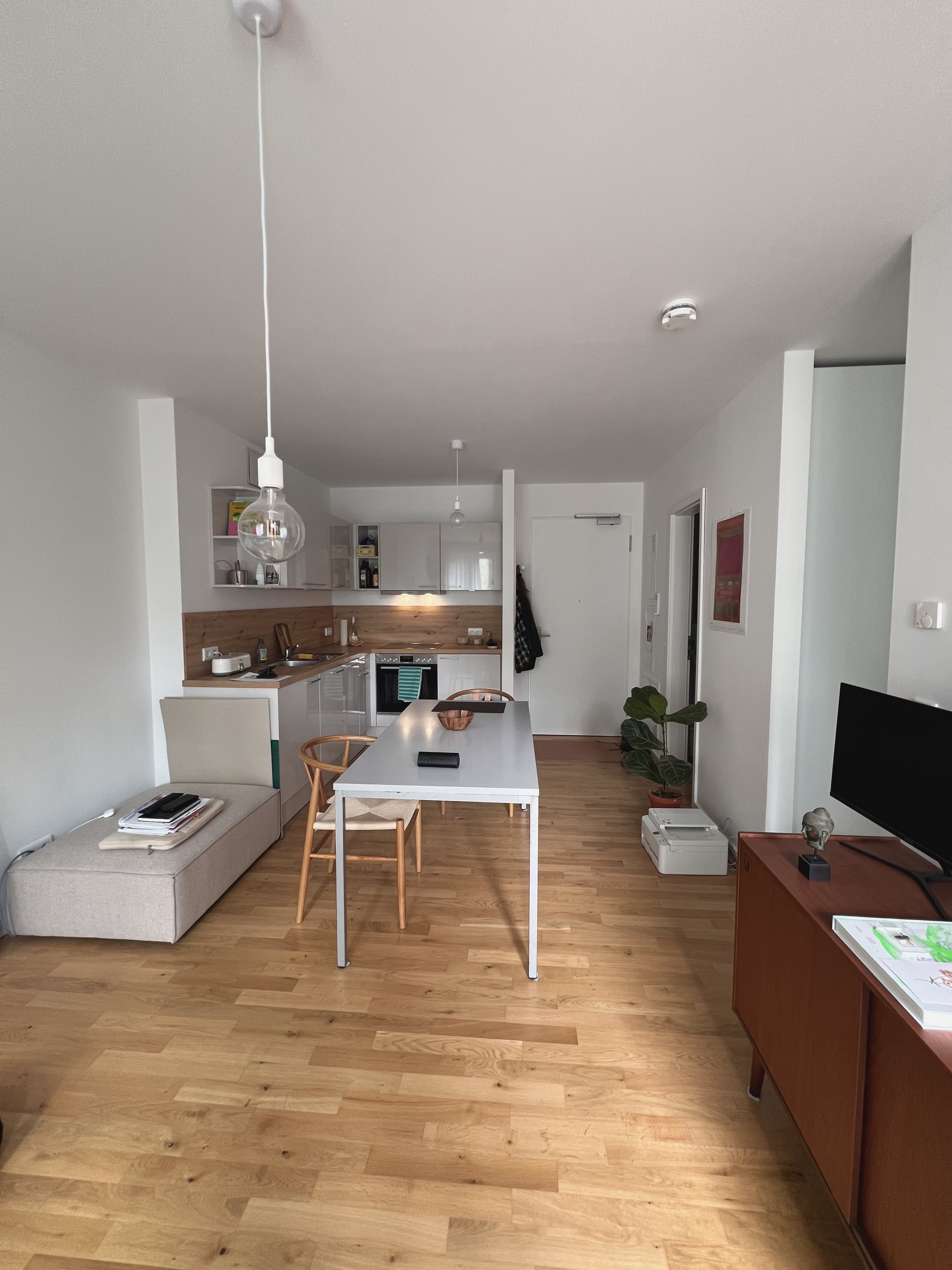 Moderne Neubauwohnung mit hochwertiger Ausstattung und PKW-Stellplatz in attraktiver Lage von Weimar