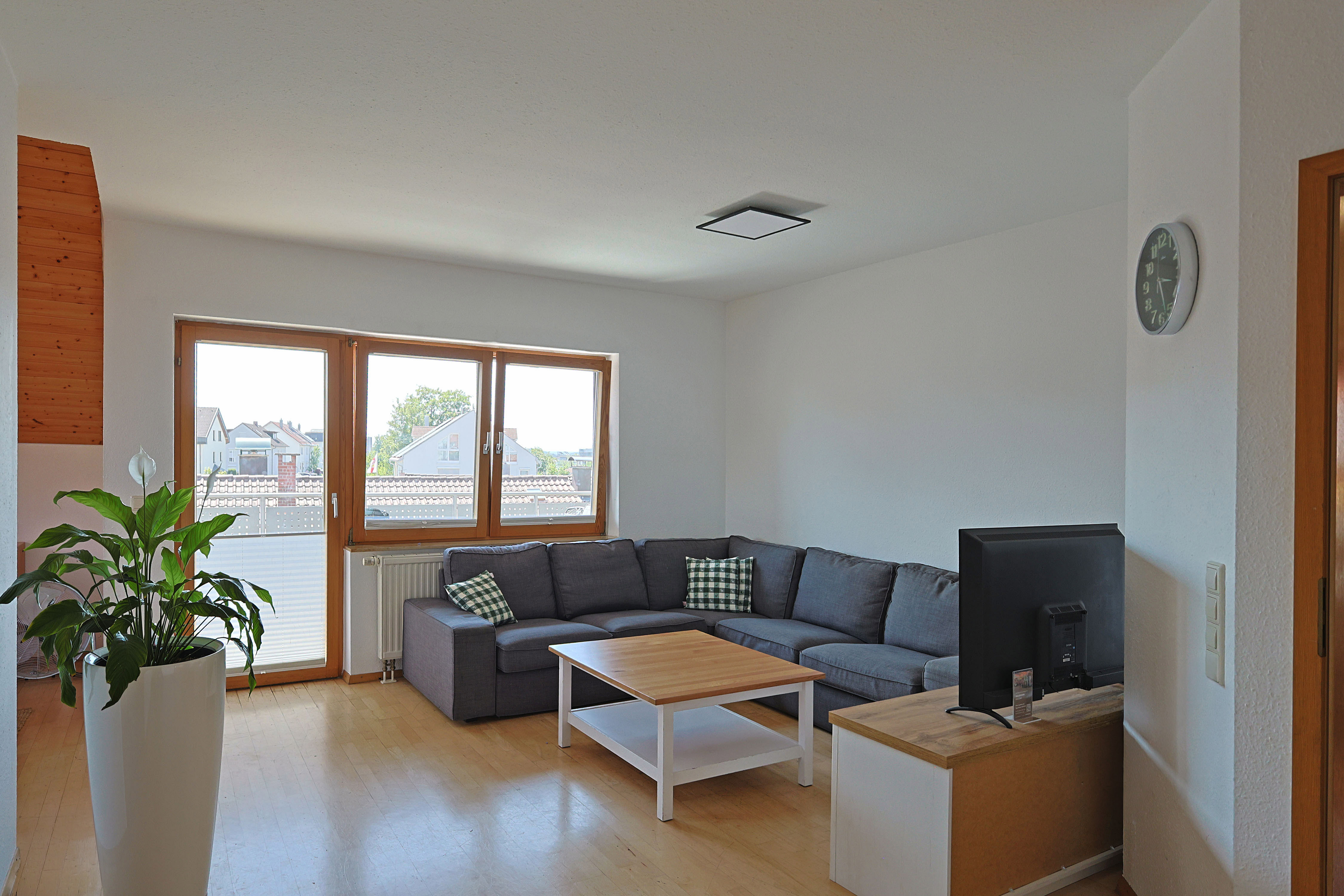 Großzügige 4,5-Zimmer-Maisonette-Wohnung mit Balkon