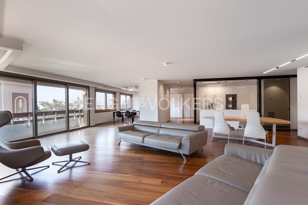 Exclusive house in "LA PAGODA"