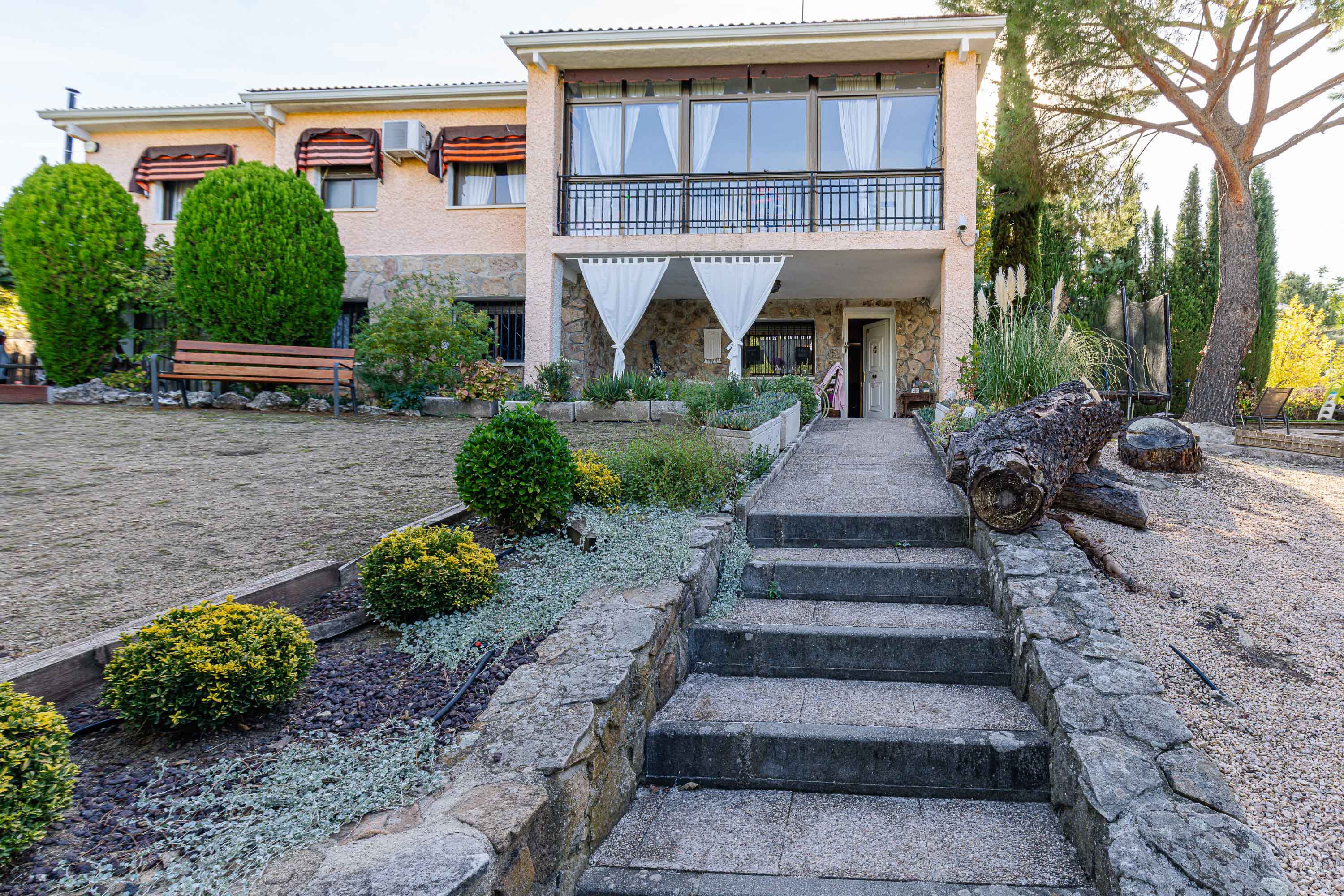 Detached chalet with pool in Valdemorillo