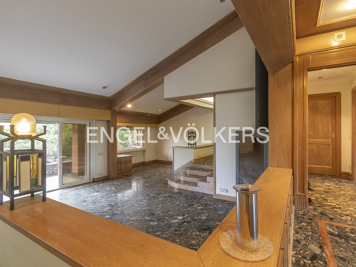 Camilluccia: elegance and privacy across two levels