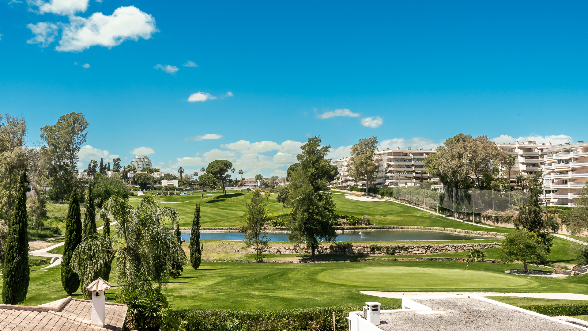 Spacious Frontline Golf Apartment with Expansive Terrace and Open Golf Views