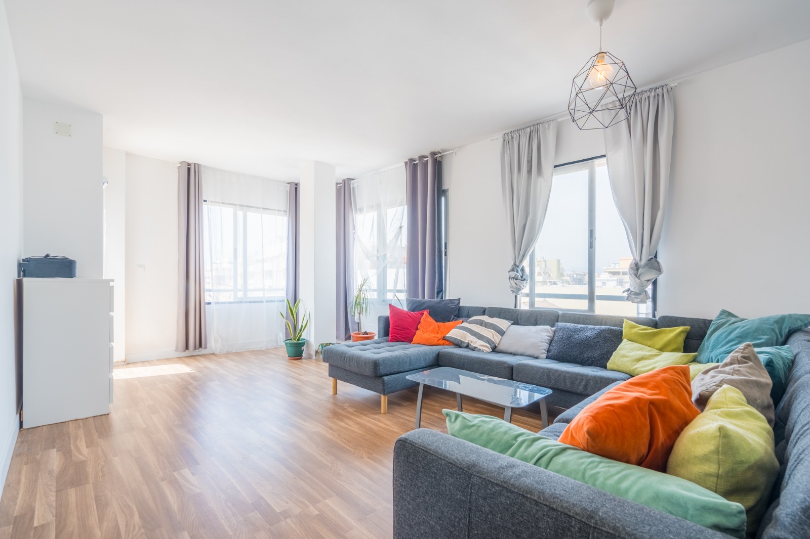 Renovated apartment with balcony in one of the best areas of Puerto de Sagunto