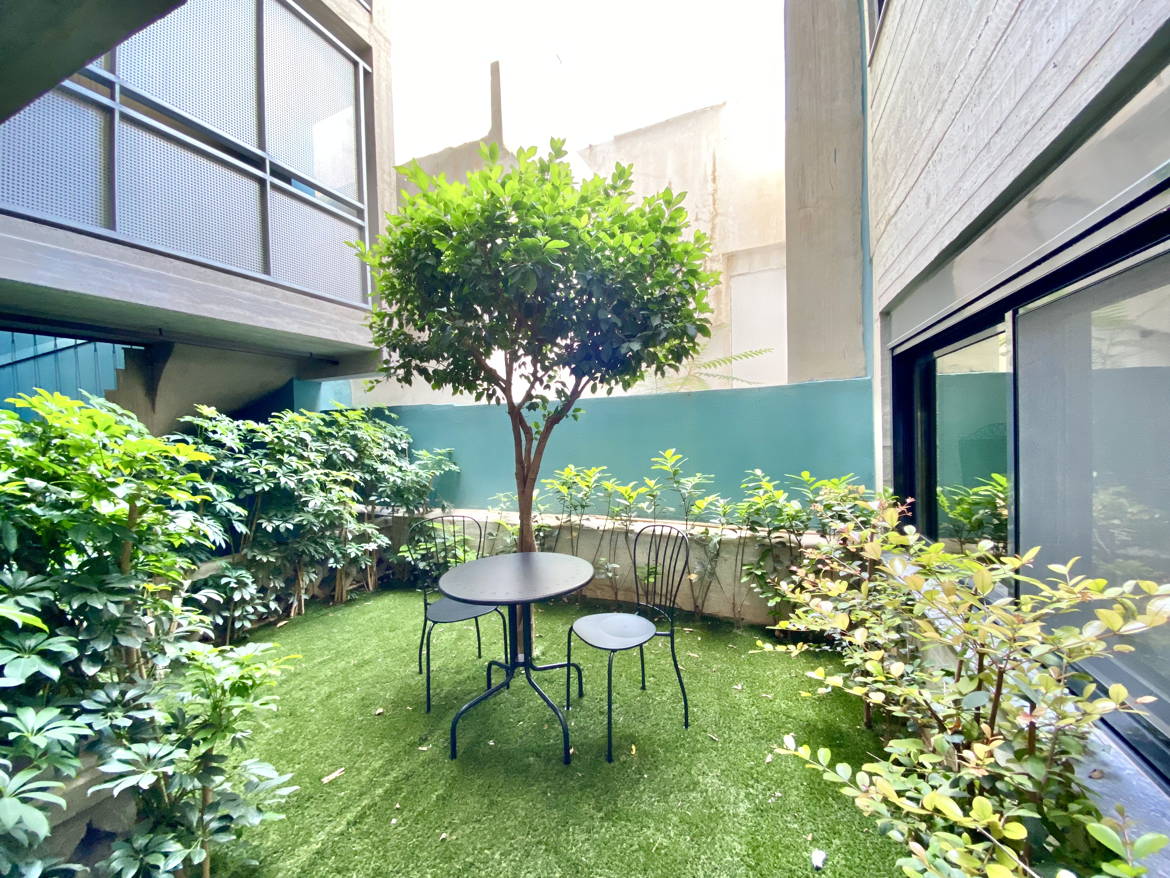 Newly built furnished industrial style apartment, with garden