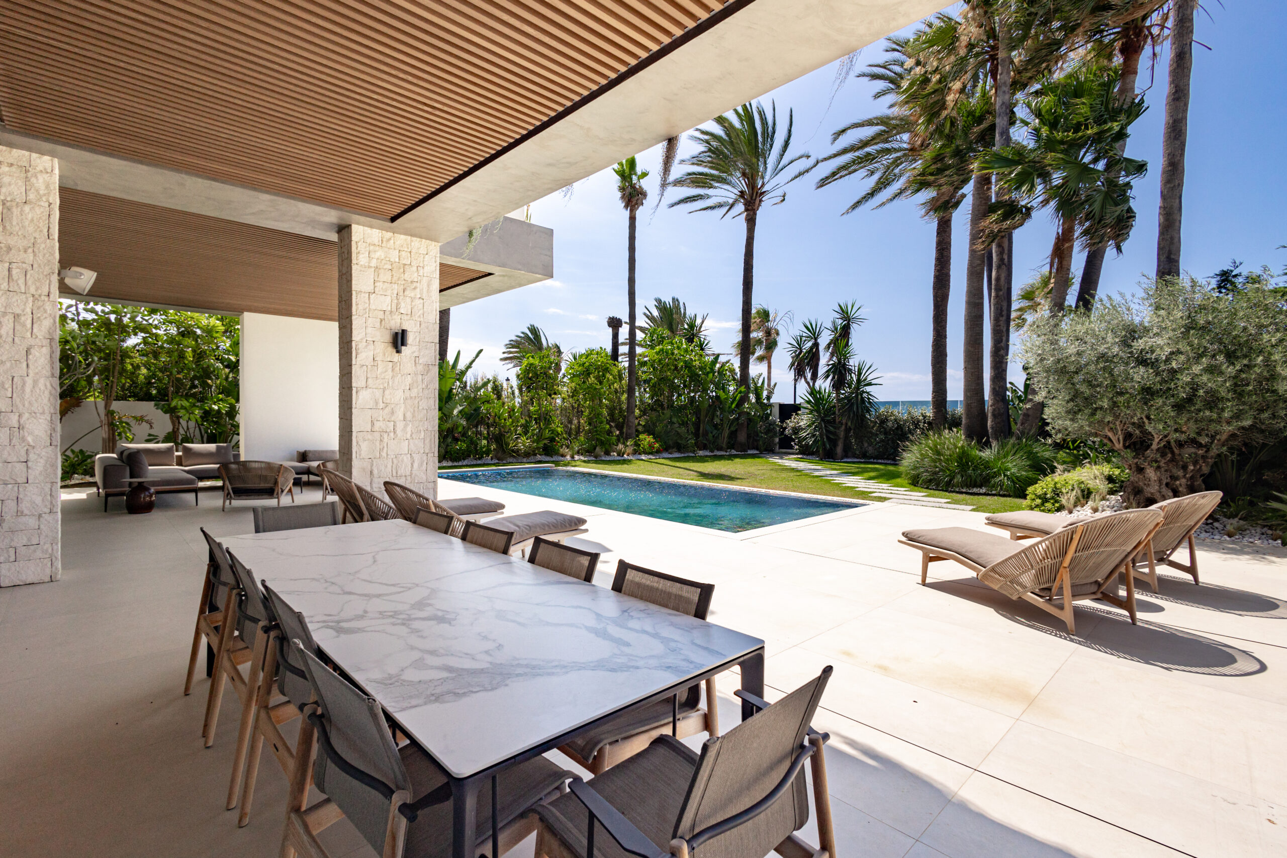 Impressive Frontline Beach Luxury Villa in San Pedro de Alcantara