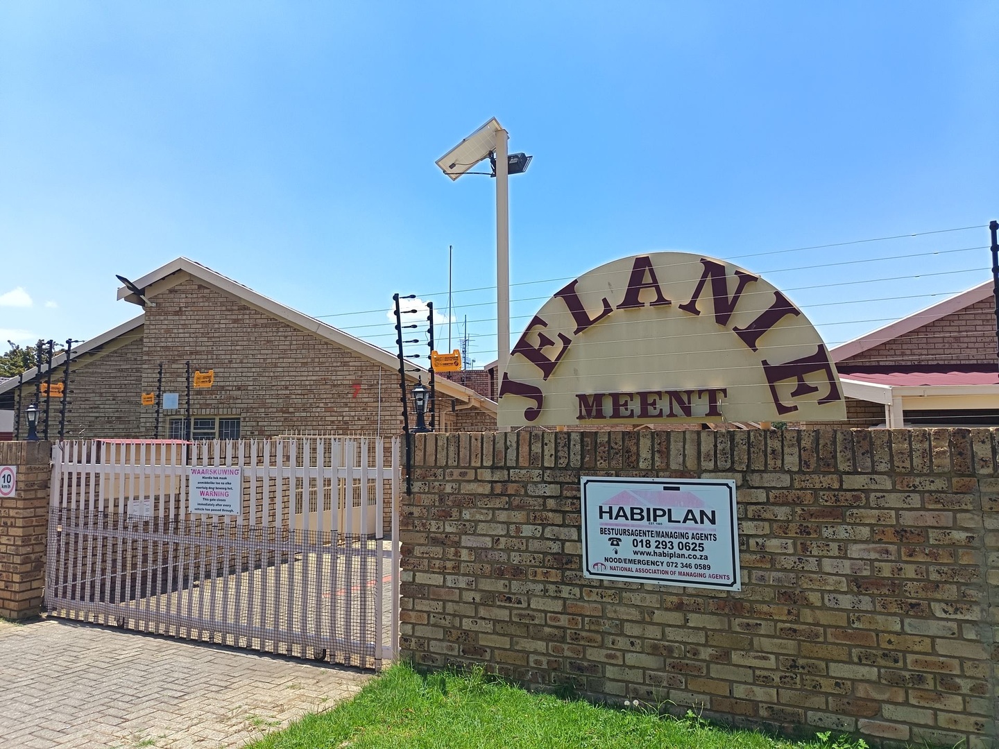 3 Bedroom townhouse in quiet area