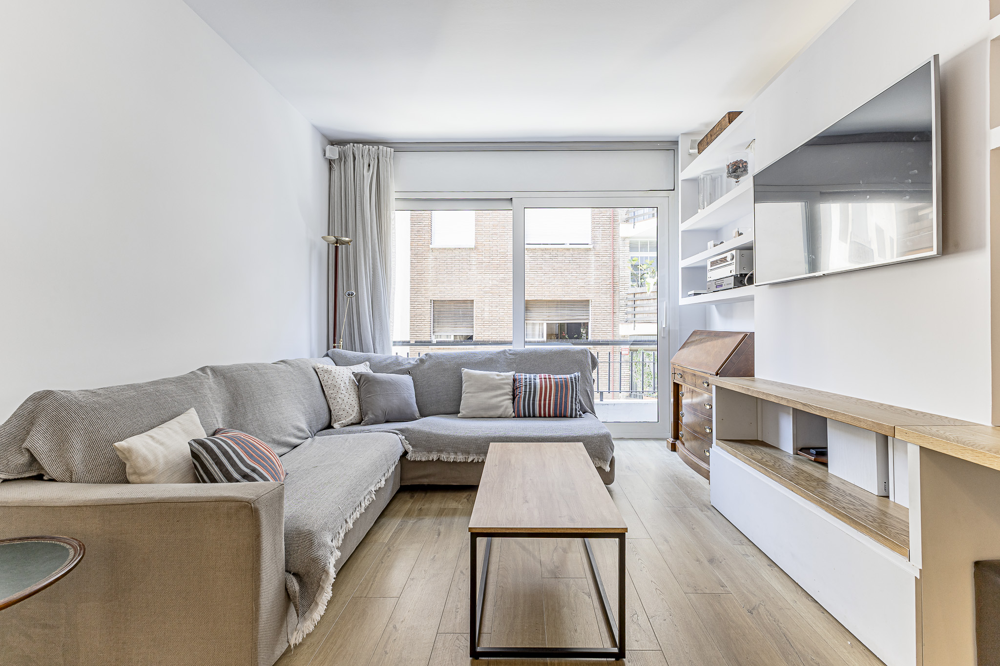 Elegant Seasonal apartment in Sant Gervasi