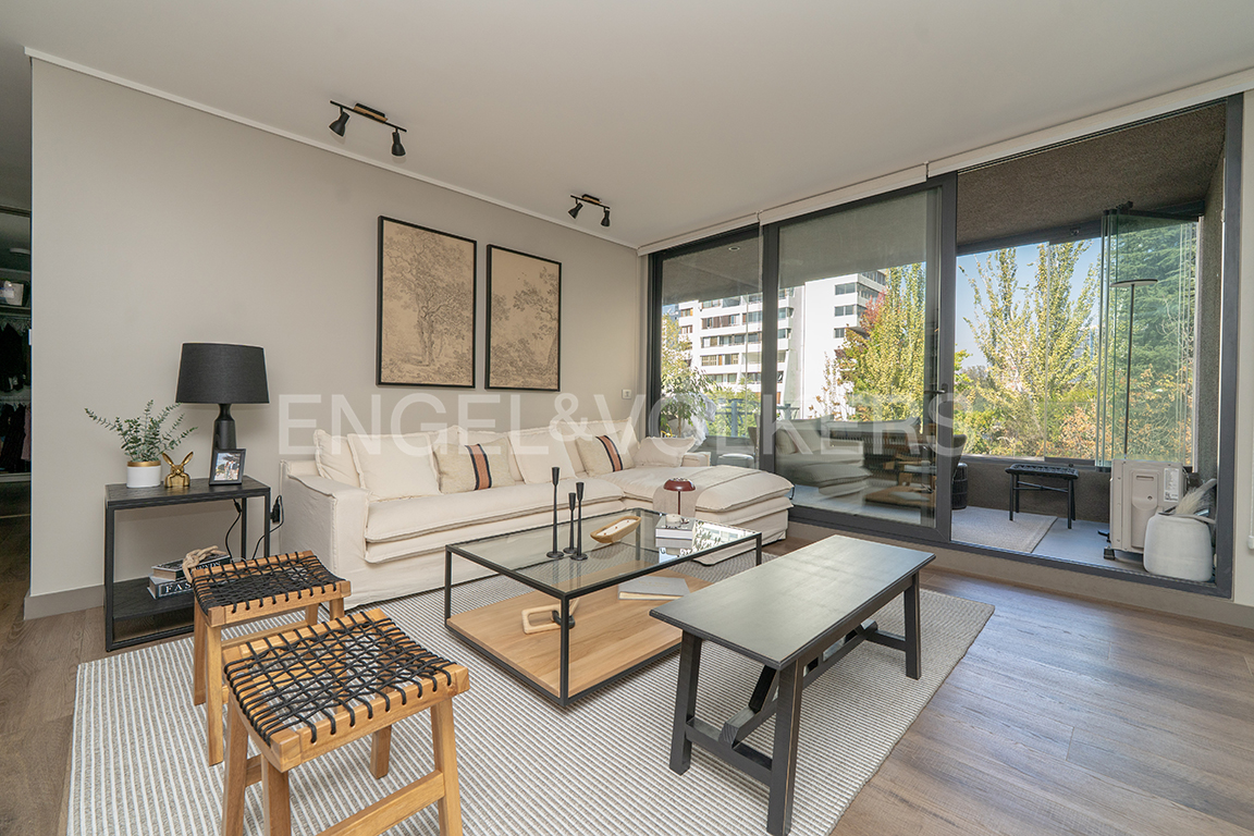 Departamento casi nuevo cercano a Parque Arauco