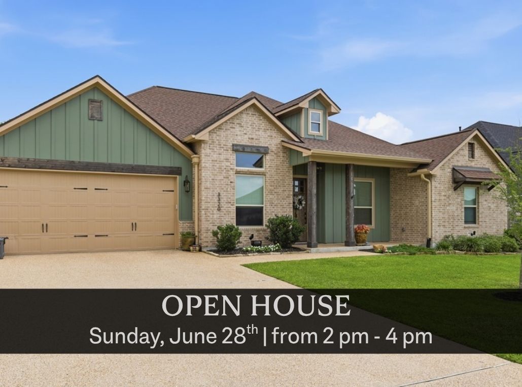Perfect Blend of Modern Comfort, Functionality, and Privacy