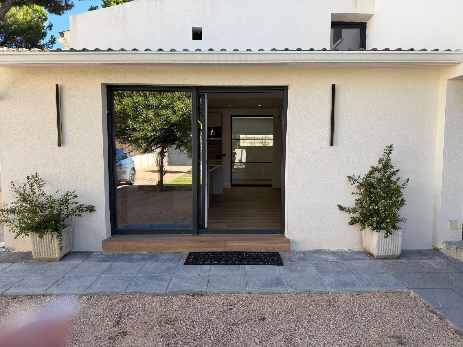 Contemporary detached designer chalet in La Cabaña, Pozuelo de Alarcón