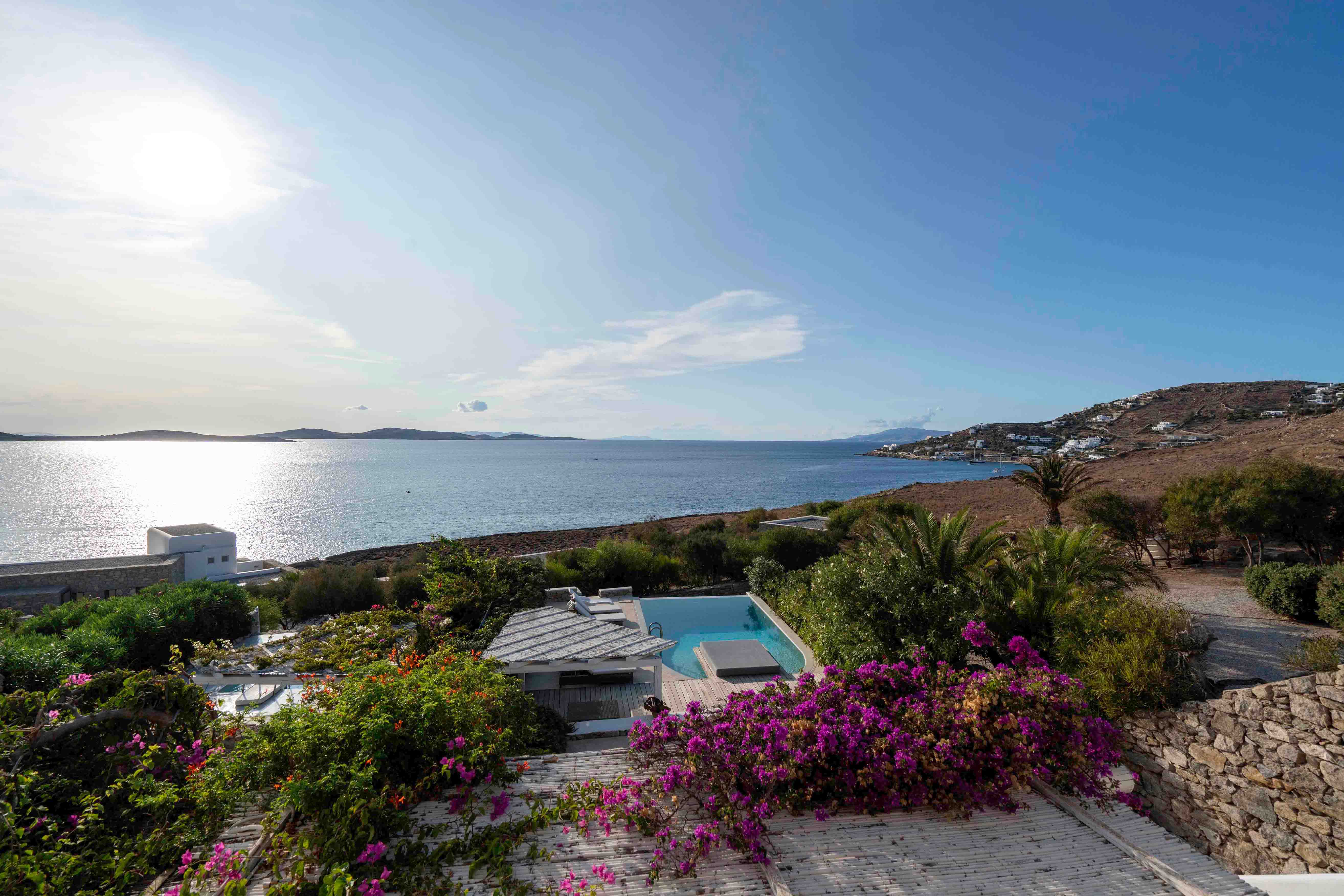 Luxury 4-bedroom seaview villa in Aleomandra near Mykonos Town