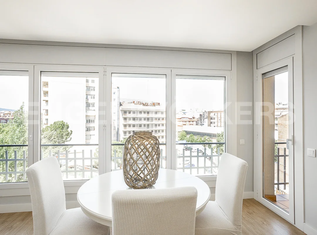 Bright apartment on the Passeig de Manresa