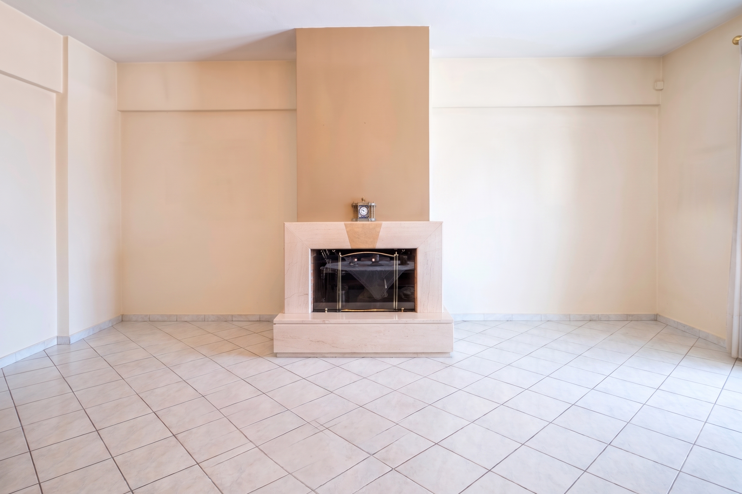 Spacious 130 sq.m. apartment in the heart of Marousi [AI-modified]