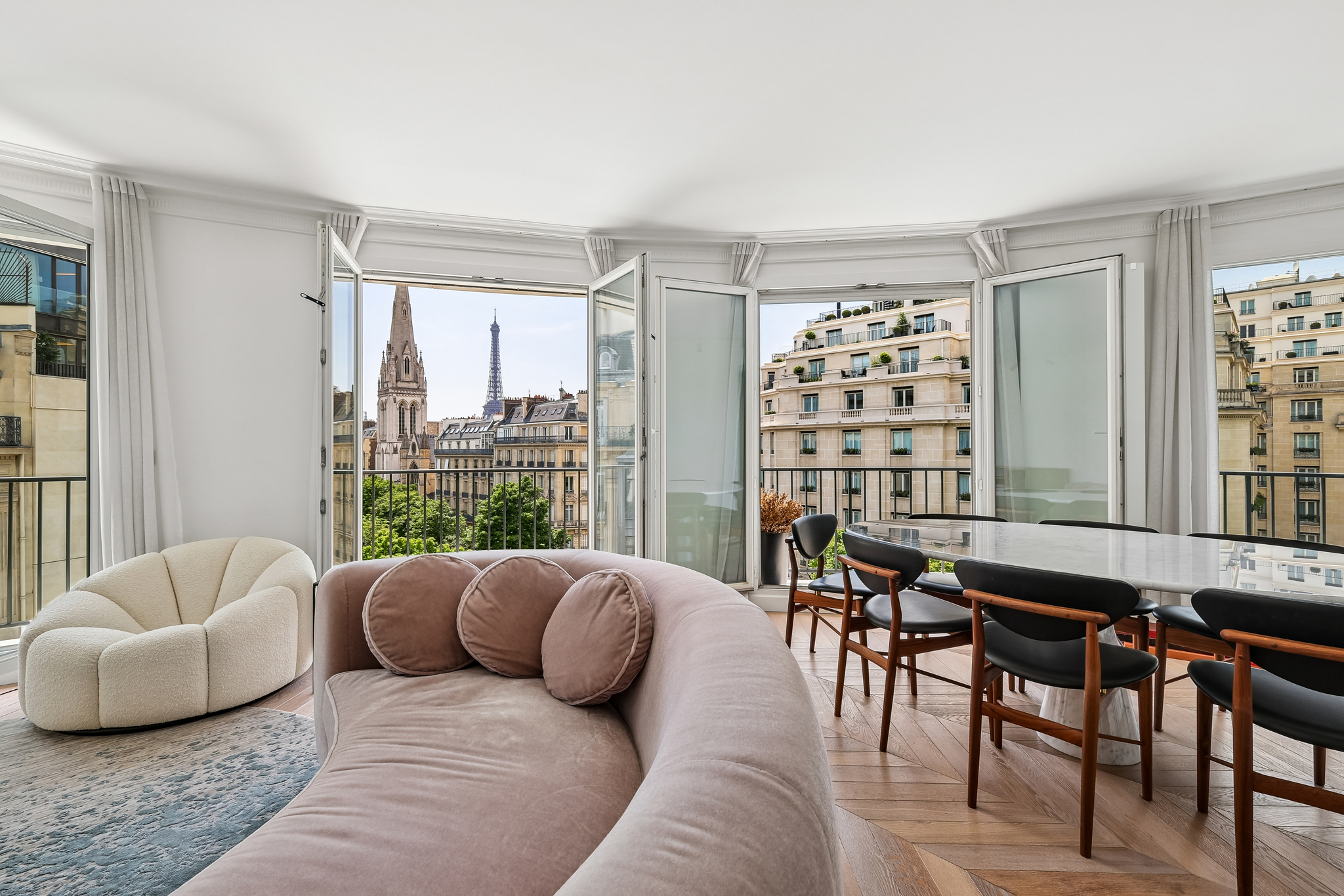 Exceptional air-conditioned apartment - Avenue George V