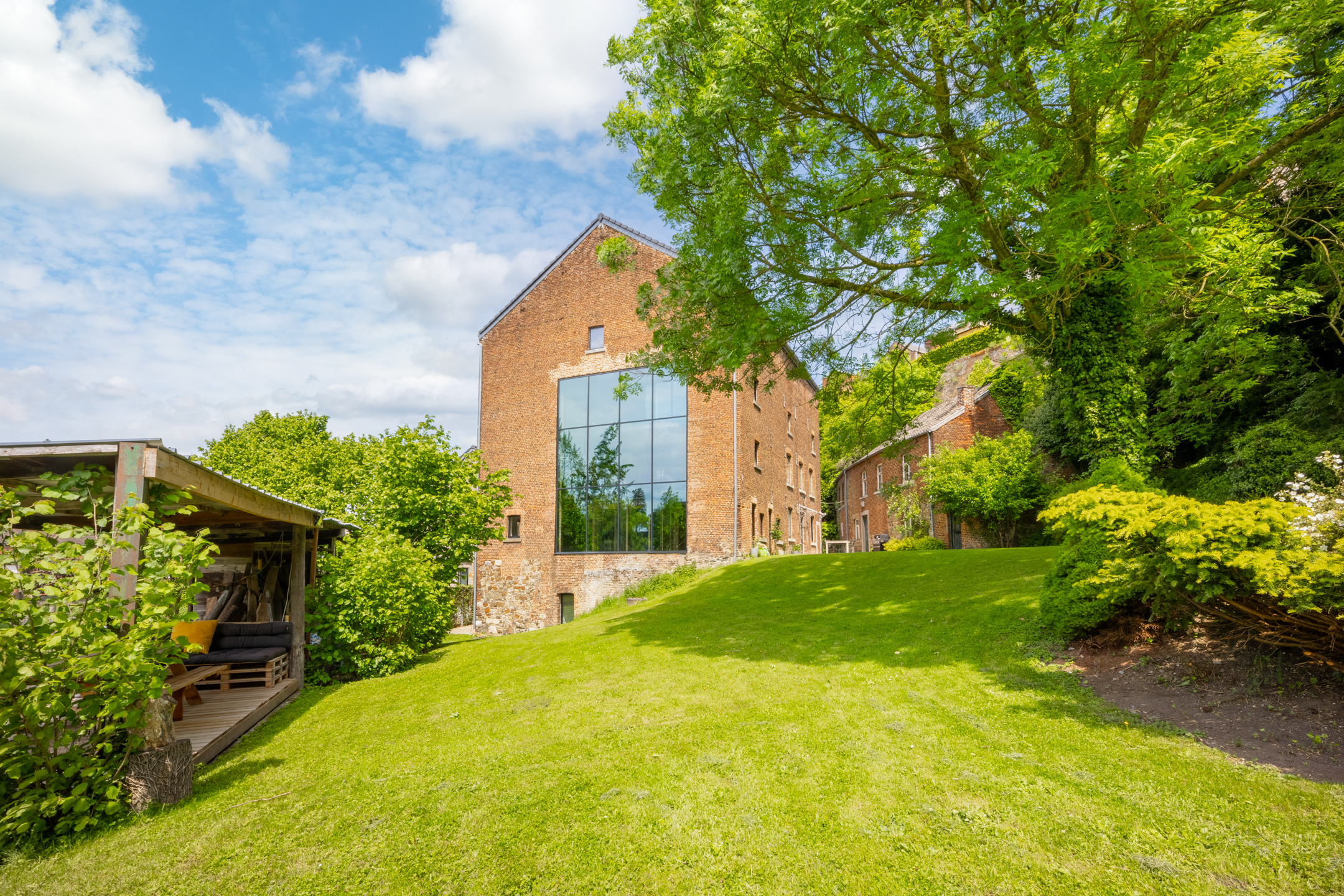 Magnificent old mill renovated in 2013 in Dalhem