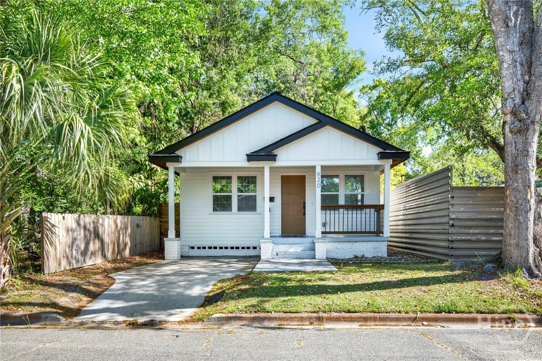 Stylish Renovated Home Near Starland & SCAD