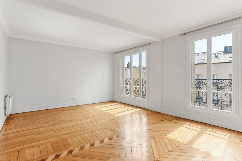 La Motte-Picquet / Rue du Commerce - 2 chambres en étage élevé