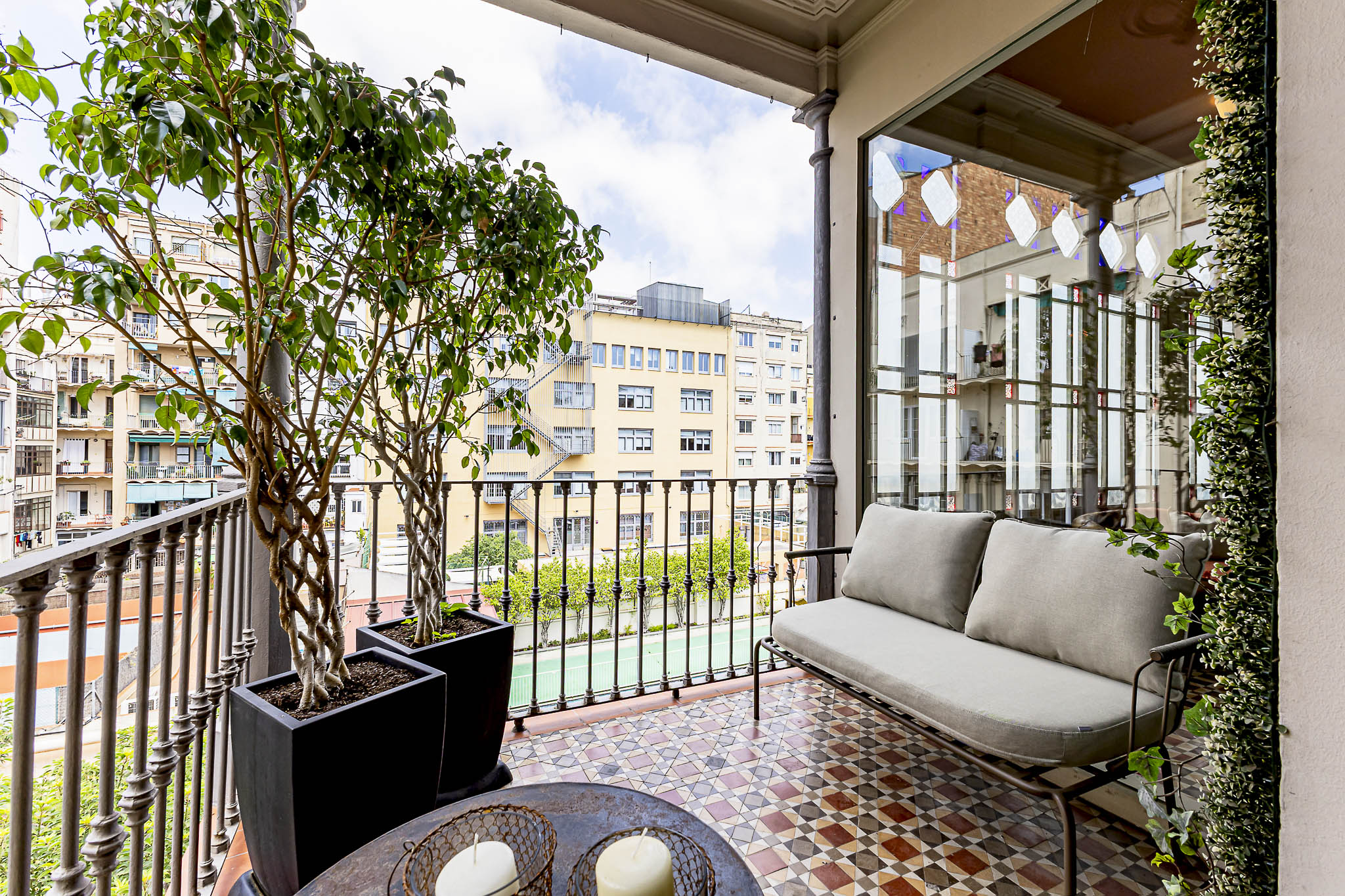 Majestic apartment near Rambla Catalunya