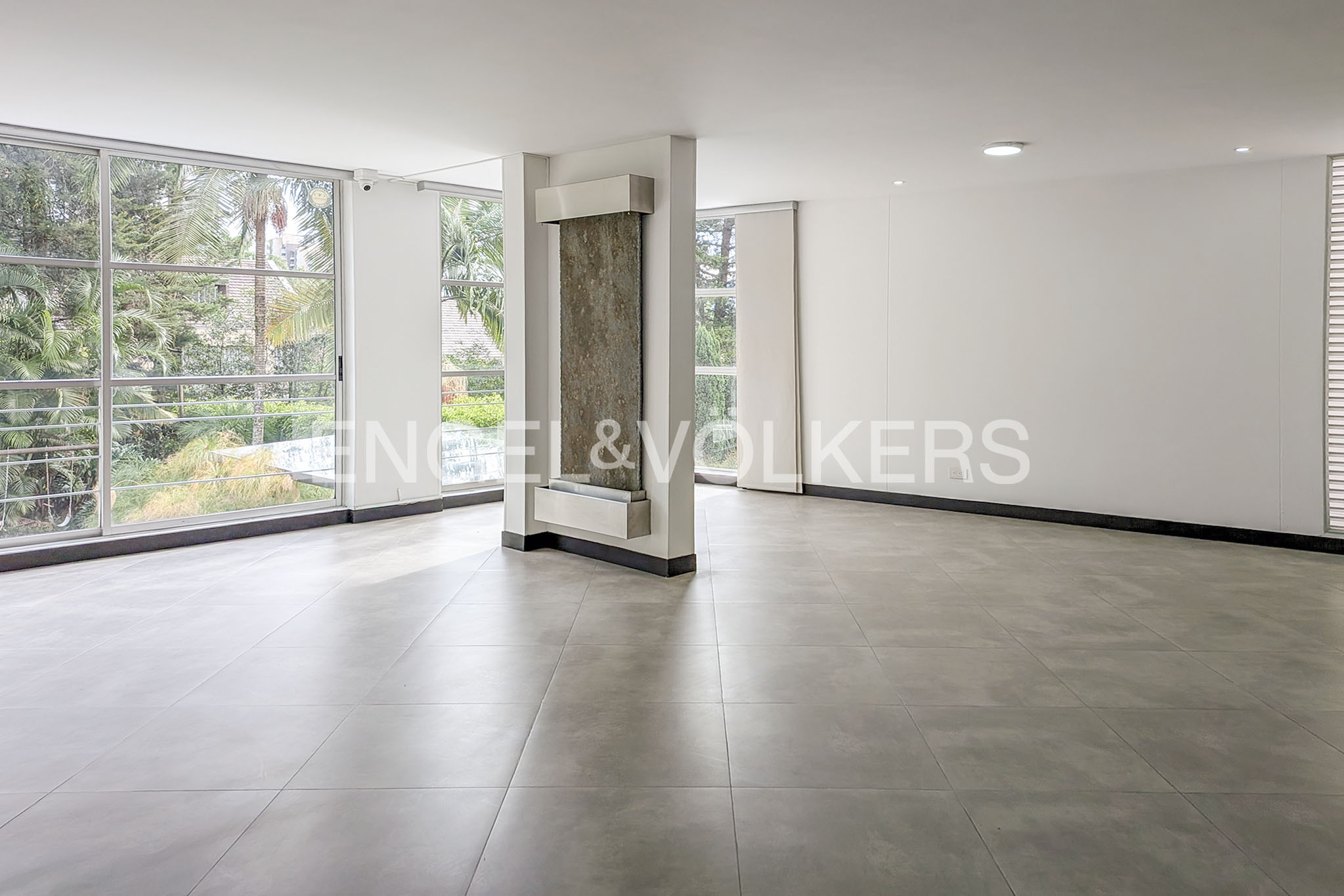 Casa con terraza en conjunto para arriendo en El Tesoro, El Poblado