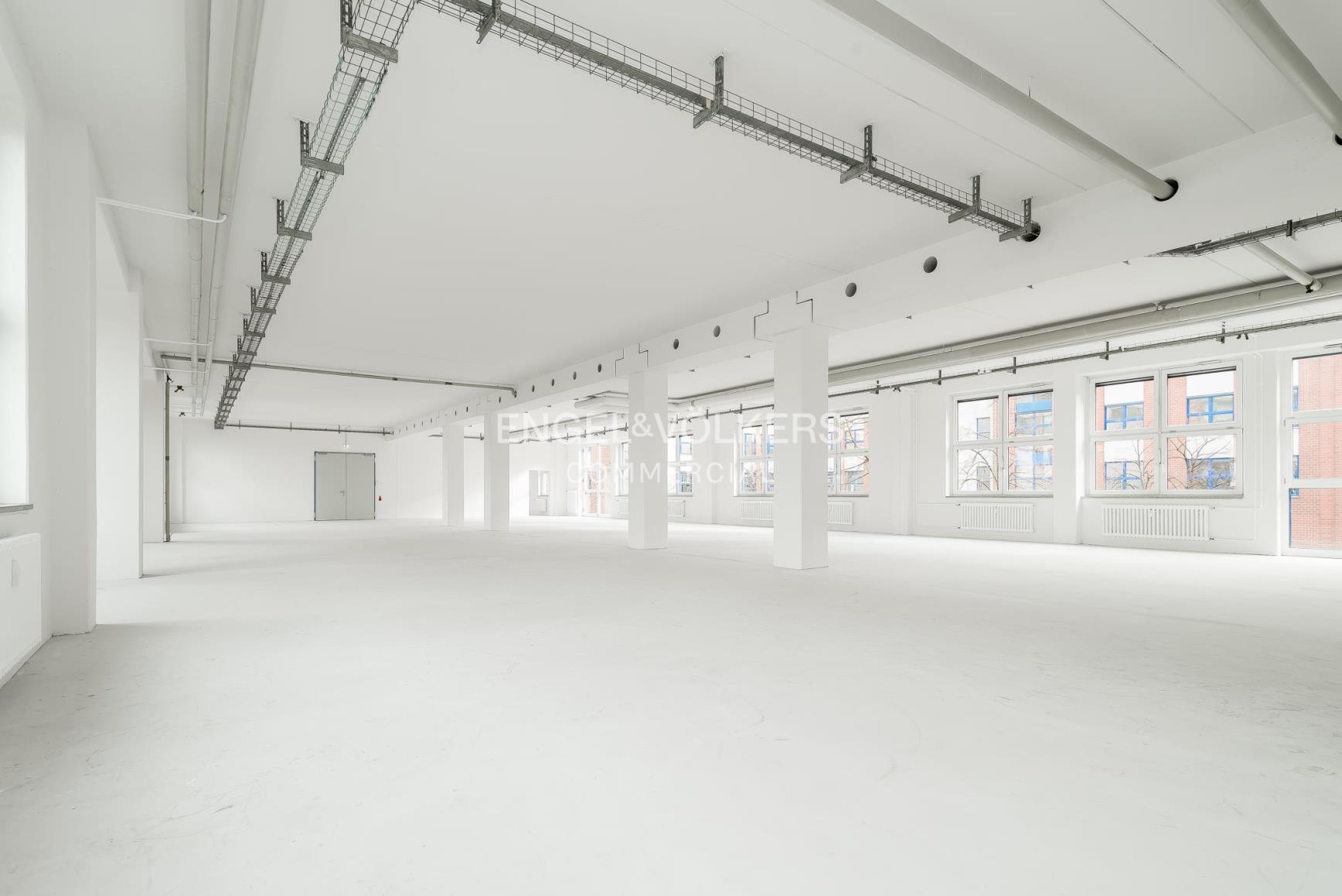 Helle Gewerbefläche sucht Mieter