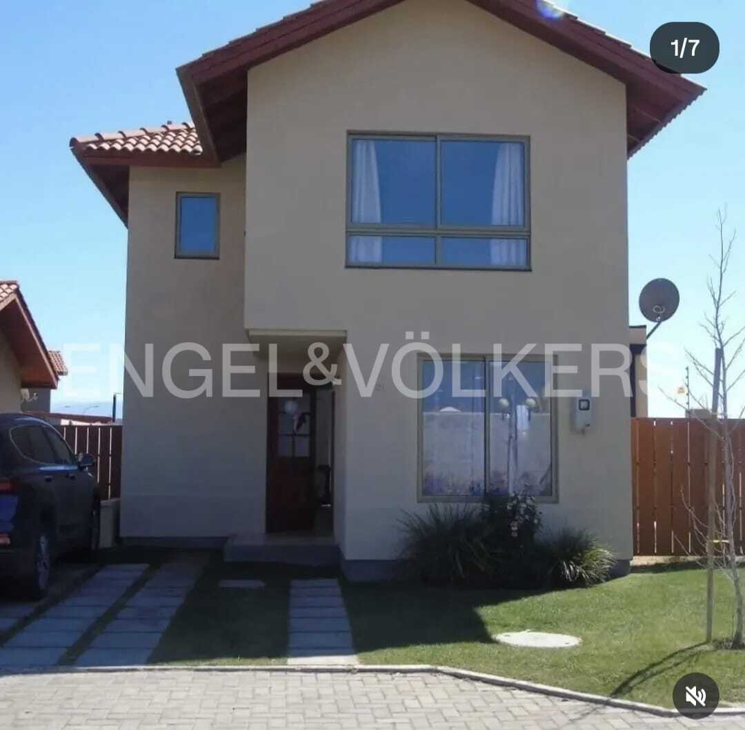 Casa 3D 3B en condominio con quincho y hot tub, Machalí · 114 m2 construidos