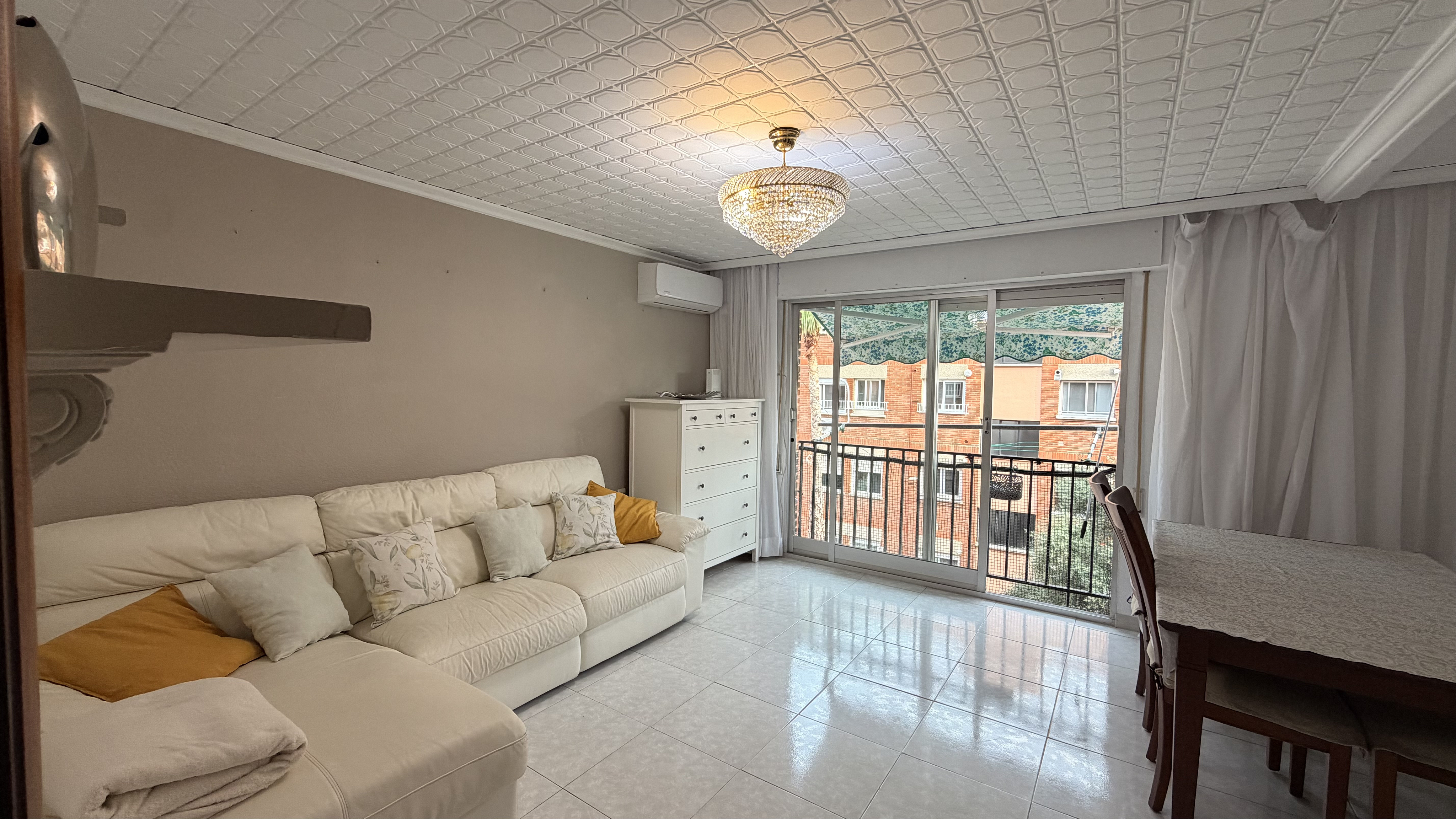 Bright, cozy apartment in Tendetes