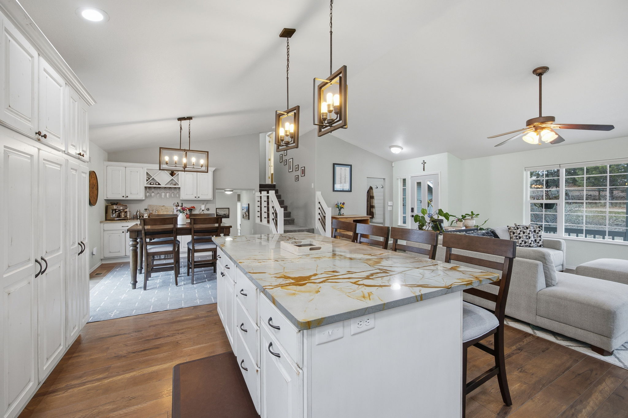 Beautiful Home in the Bitterroot Valley