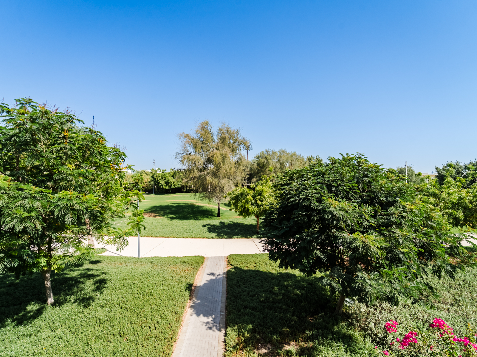 Park Backing | Very Quiet | Upgraded Terrace
