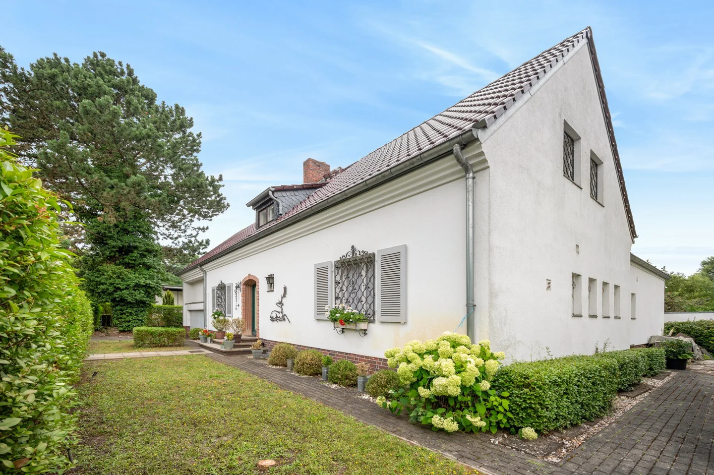 Großzügiges Haus auf ca. 1.700 m² Grundstück in Alt-Lankwitz
