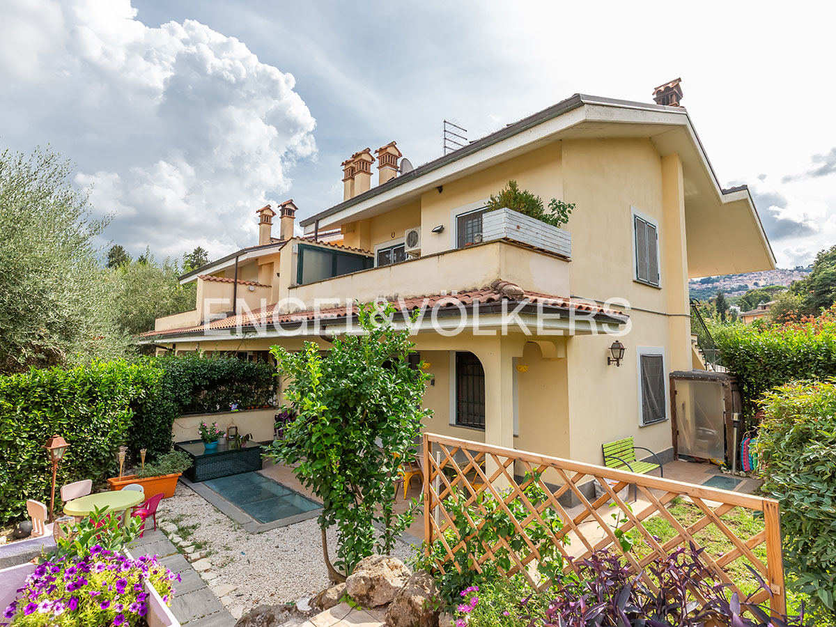 Terraced villa near Grottaferrata