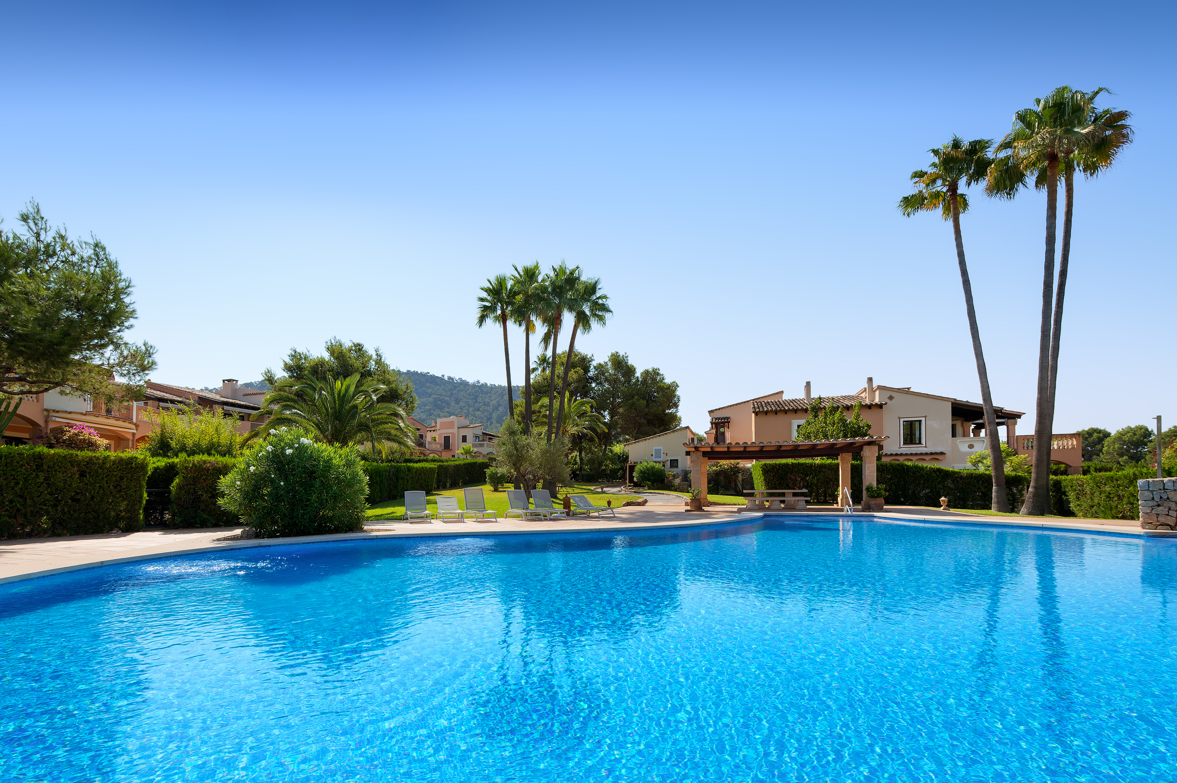 Mediterranean penthouse in a prime location right next to the Santa Ponsa golf course