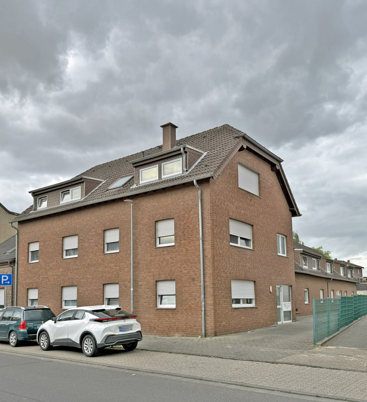 Mehrfamilienhaus