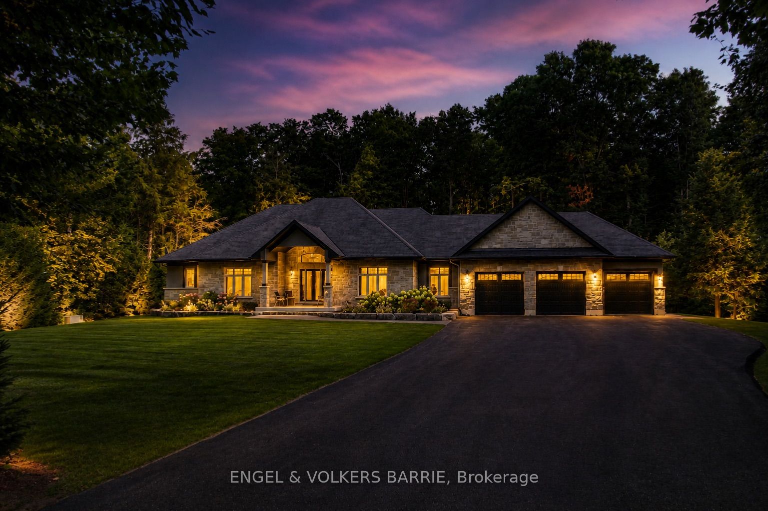Midhurst Estate on Private Lot