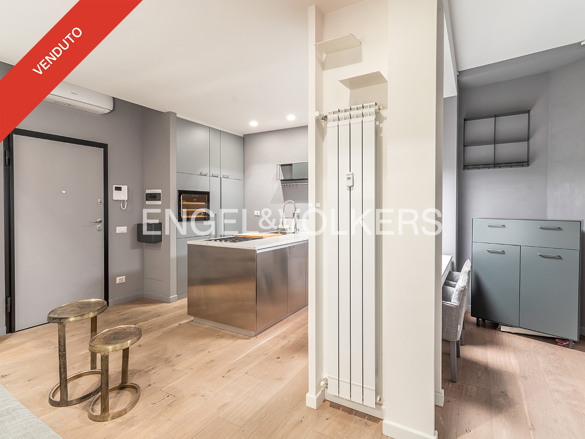 A beautifully designed two-room apartment on Via Laurentina
